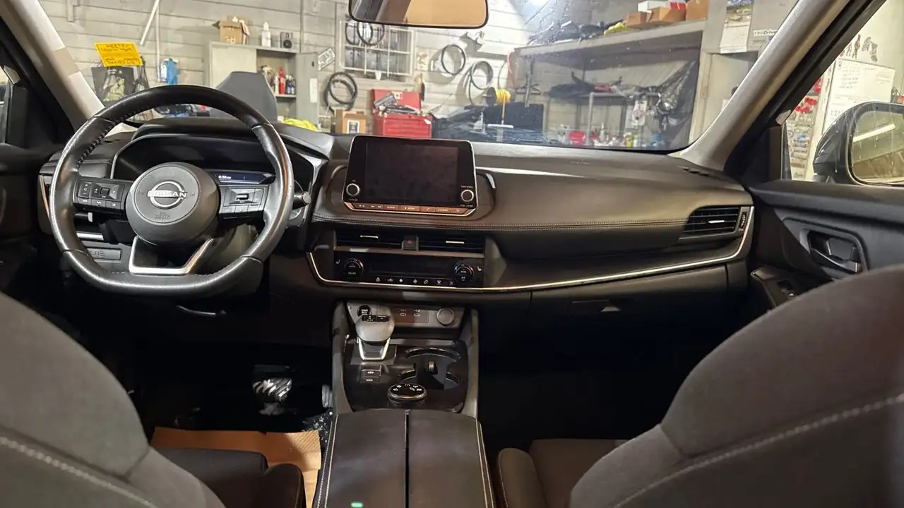 Nissan Rogue снимка Nissan Rogue