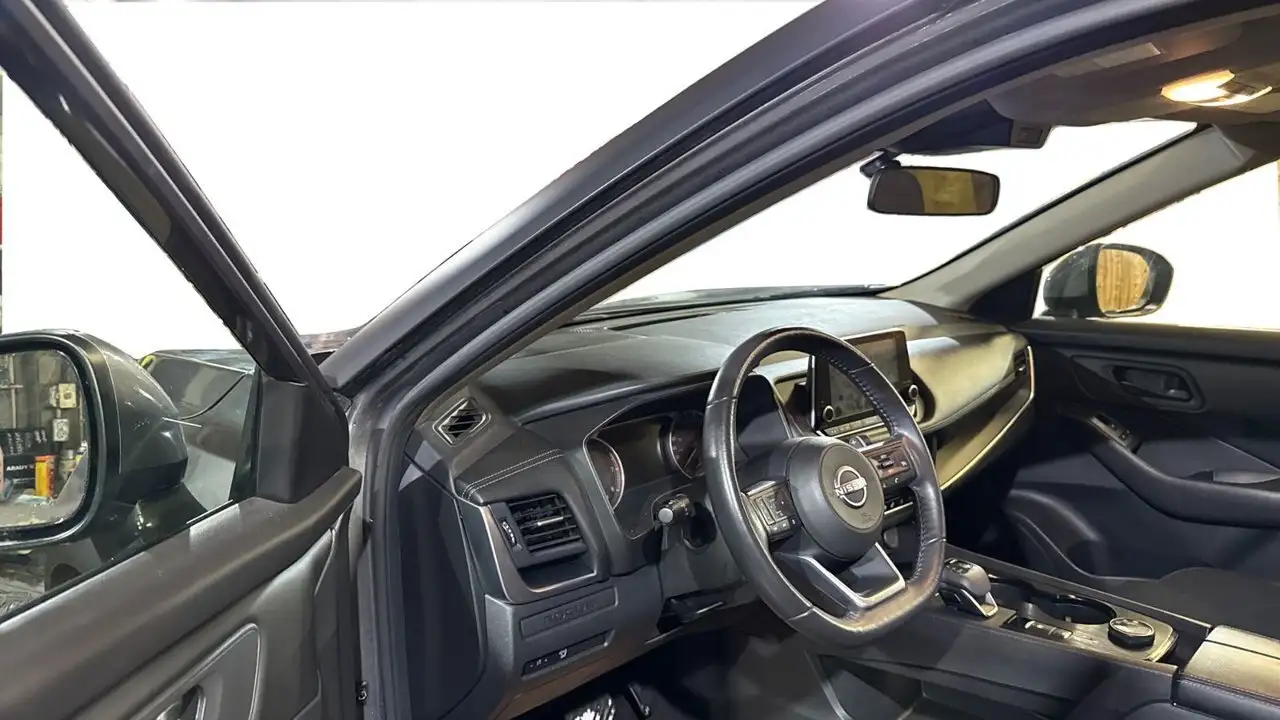 Nissan Rogue снимка Nissan Rogue