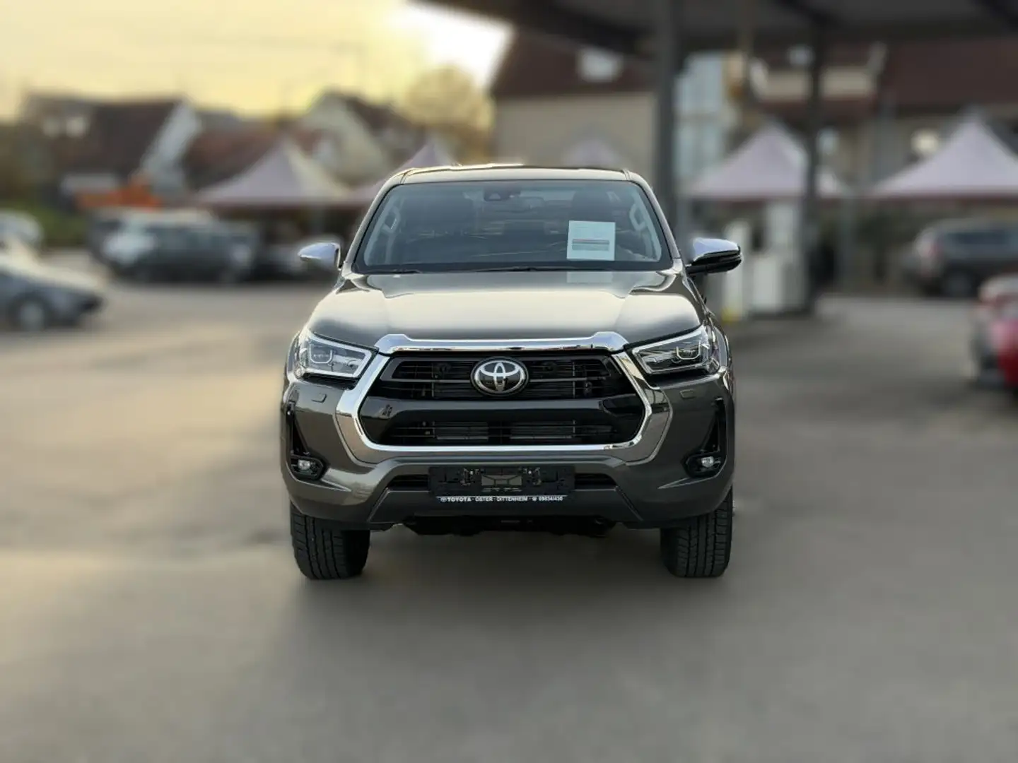 Toyota Hilux 4x4 Double Cab Autm. Executive (AN1P) Bronze - 2