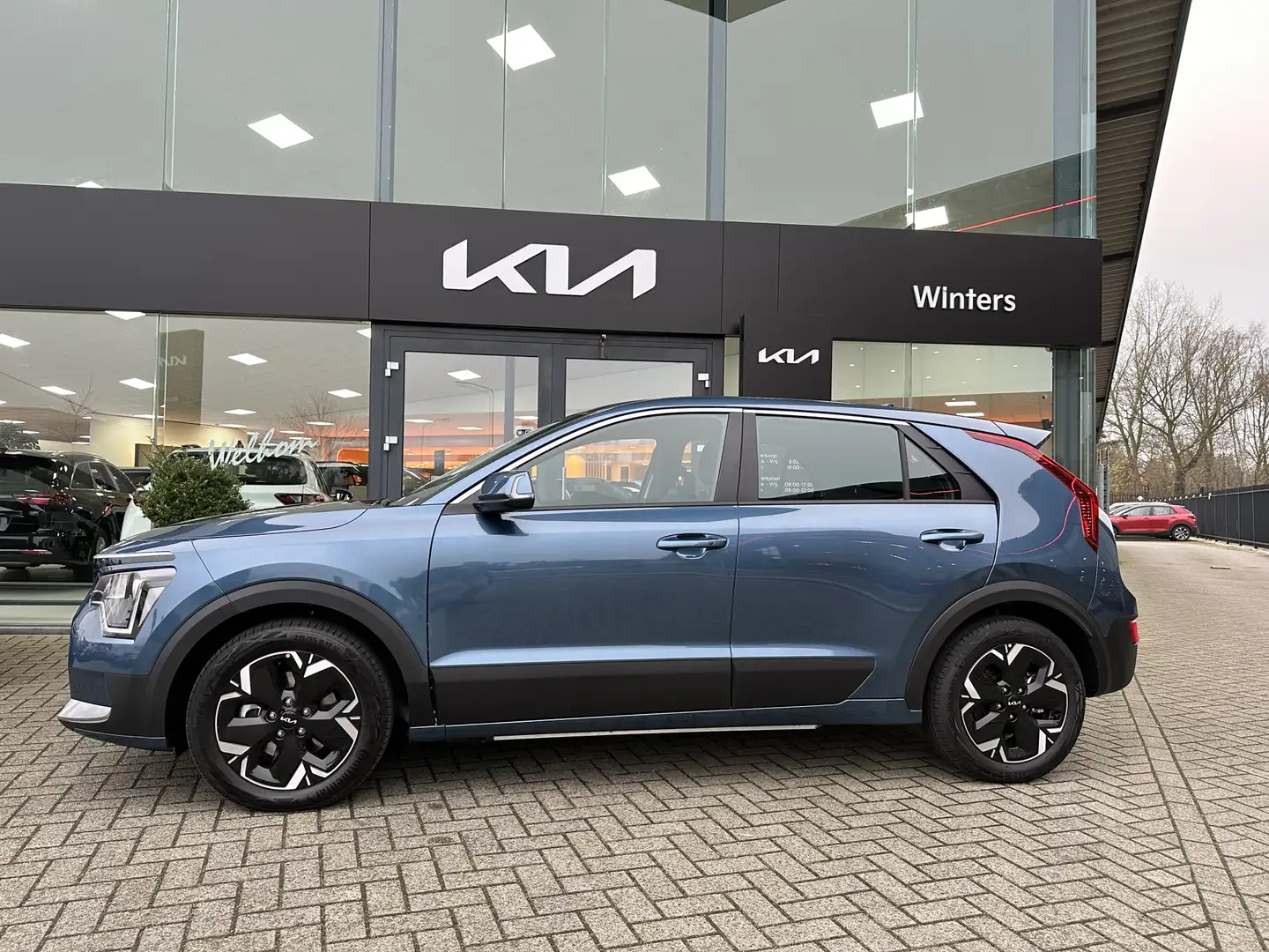 Kia e-Niro EV Light 64.8 kWh Nieuw uit voorraad leverbaar! To Azul - 2