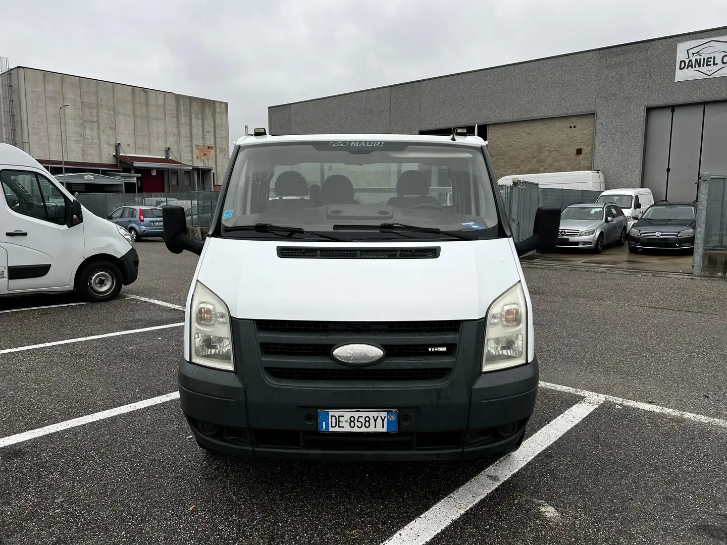 Ford Transit 2.4 diesel cassone fisso Blanc - 1