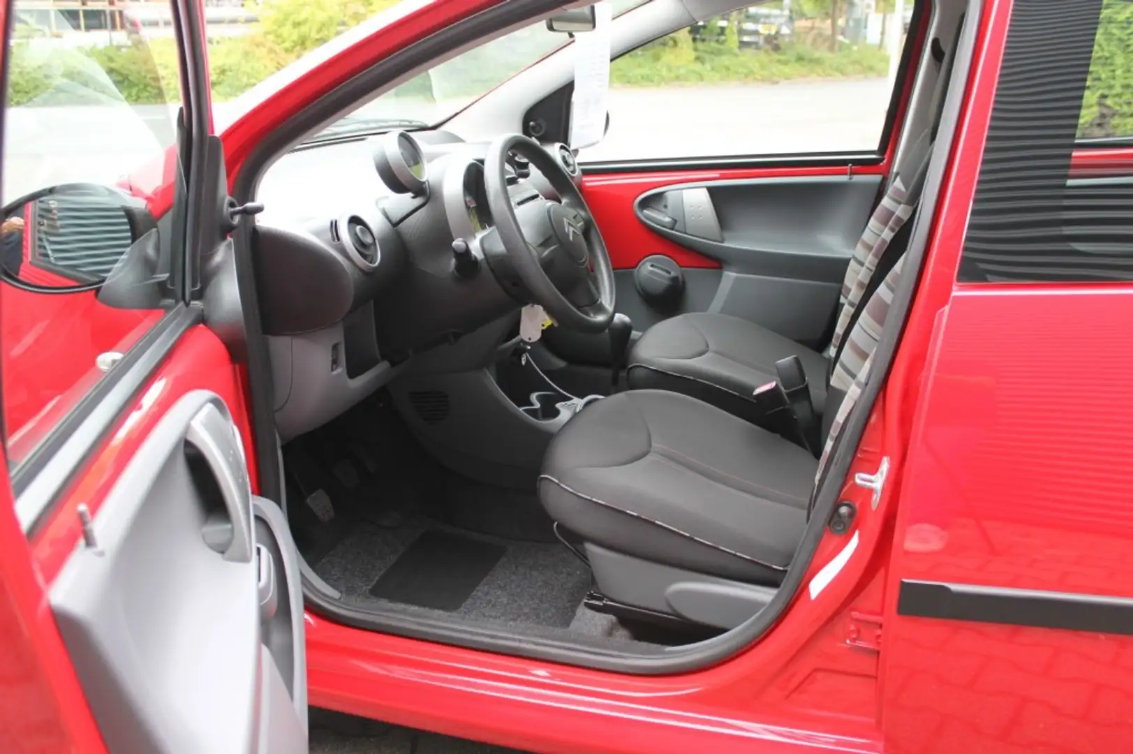 Citroen C1 C1 1.0-12V Ambiance 5-Deurs Uitv. AIRCO Rood - 2