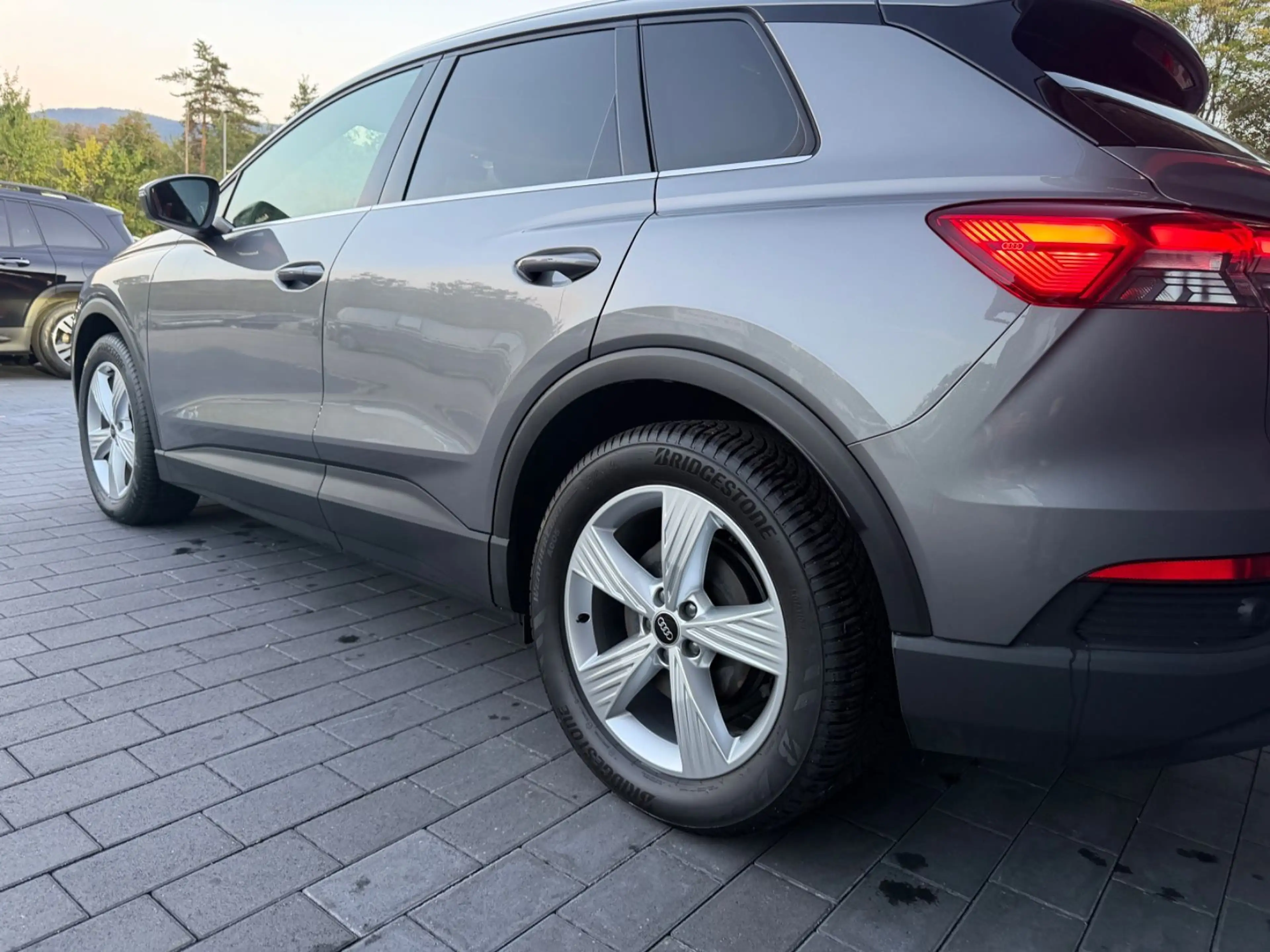Audi Q4 e-tron e-tron 40 e-tron*AHK*RFK*Matrix*Navi*App*Assi — photo 7