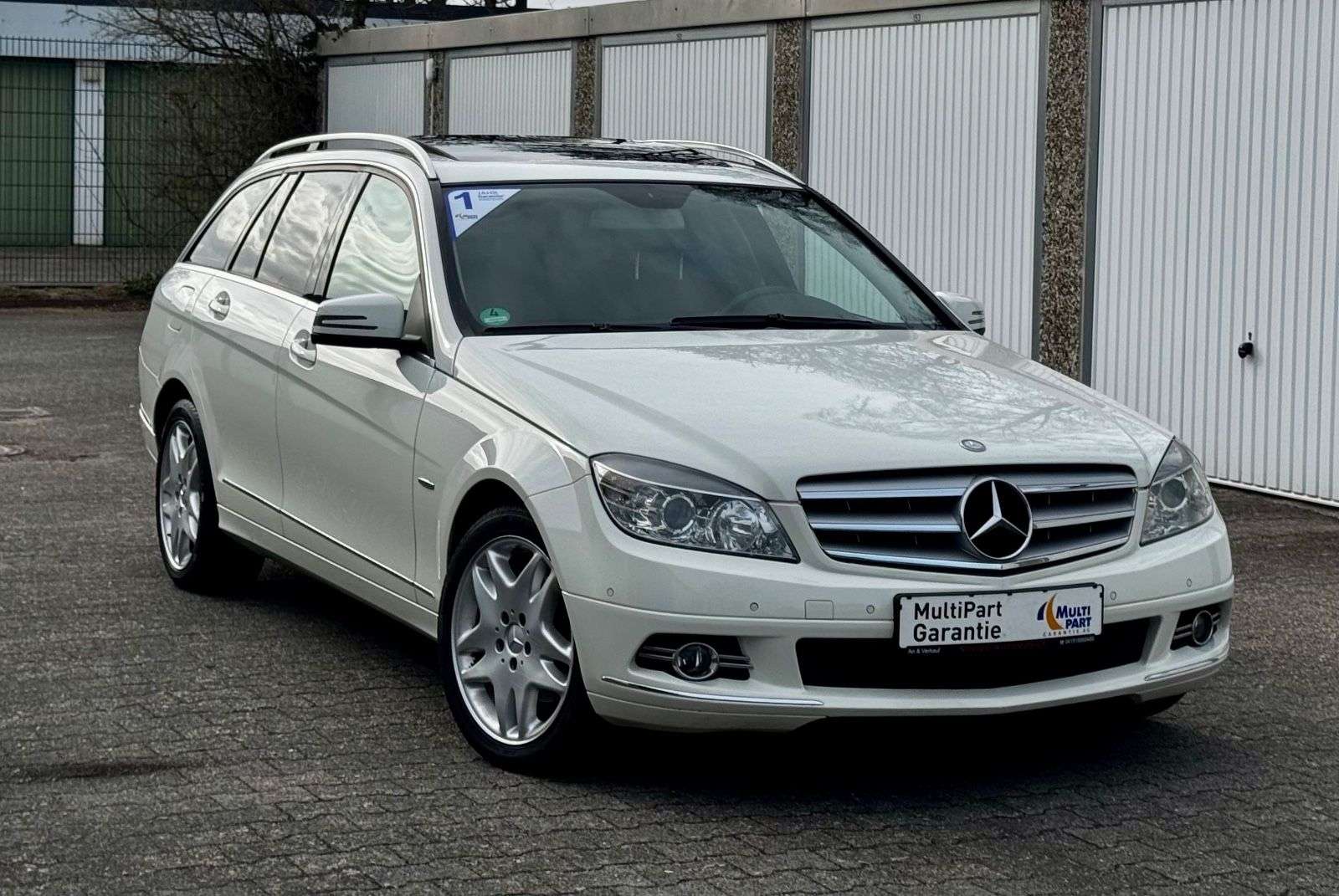Second hand Mercedes Benz C-Class 