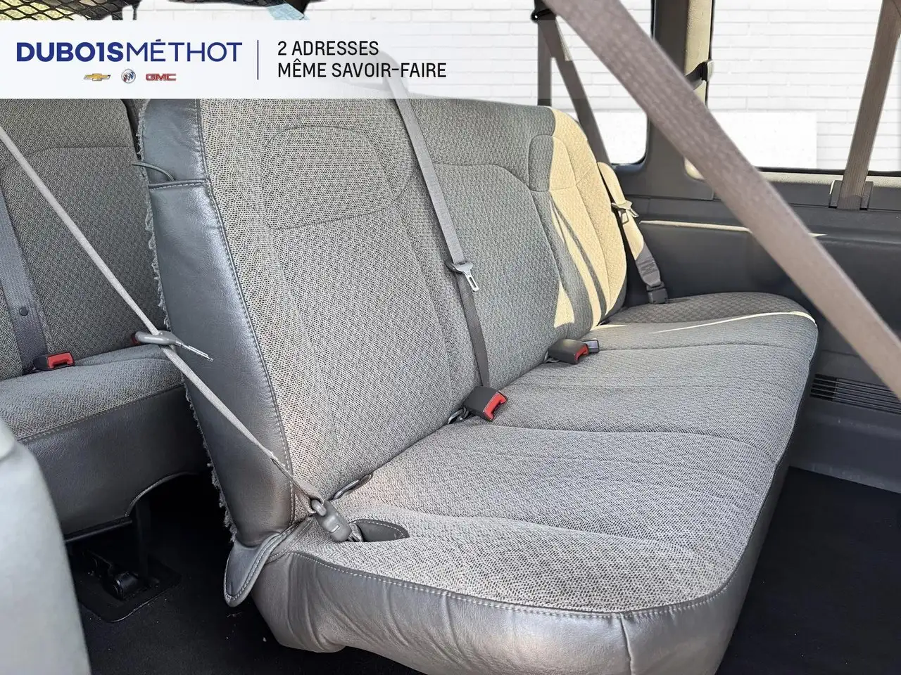 Chevrolet Express Passenger снимка Chevrolet Express Passenger