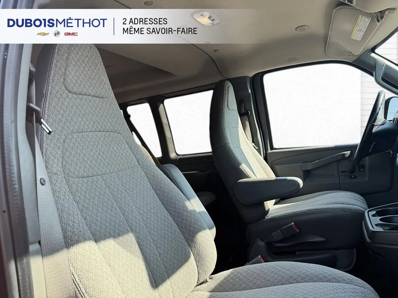 Chevrolet Express Passenger снимка Chevrolet Express Passenger