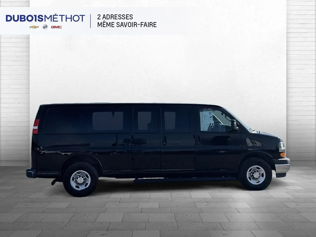Chevrolet Express Passenger снимка Chevrolet Express Passenger