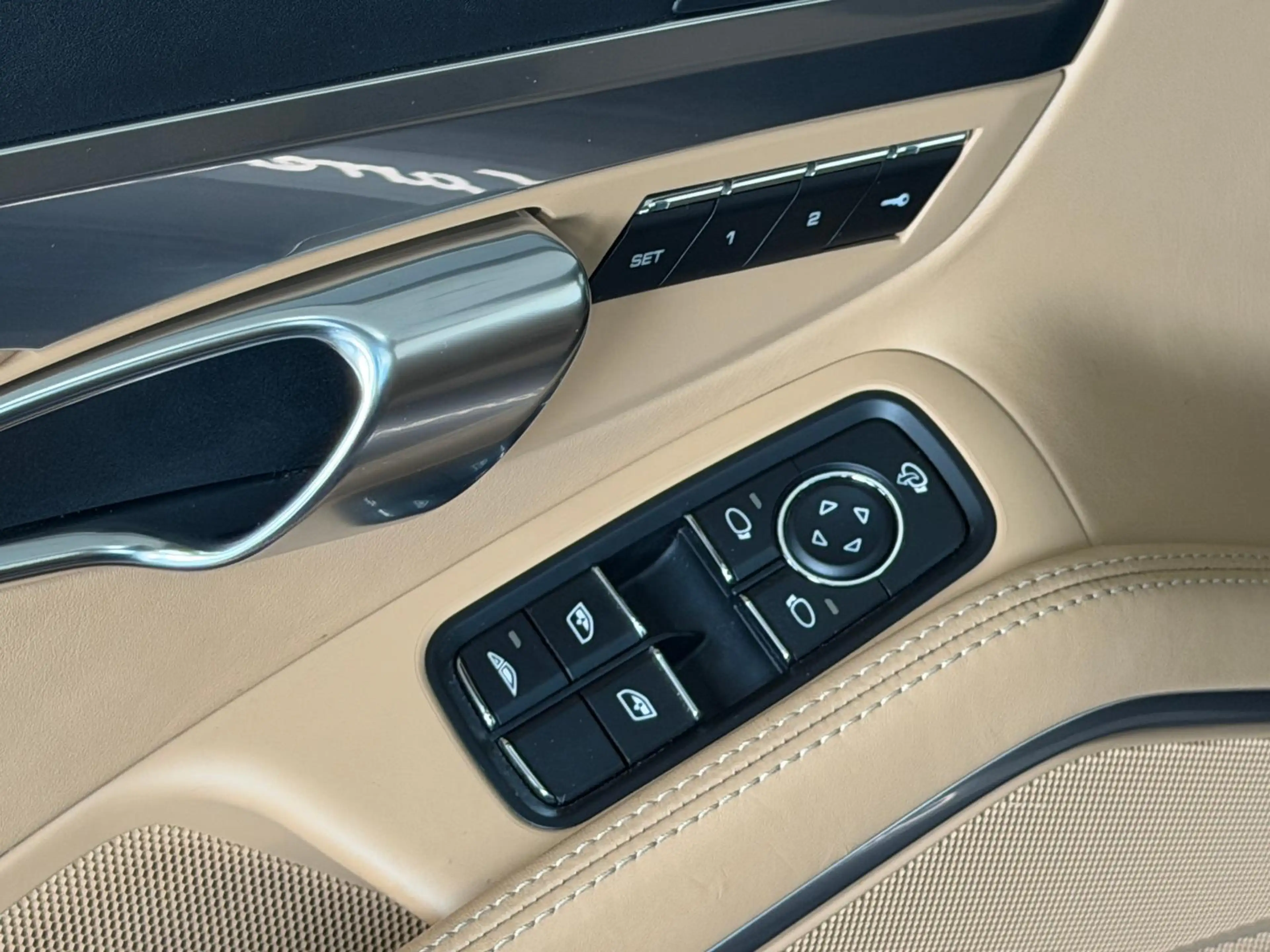 Porsche 991 4S Cabrio LIFT Sitzbelüftung LED 18Wege BOSE — photo 10
