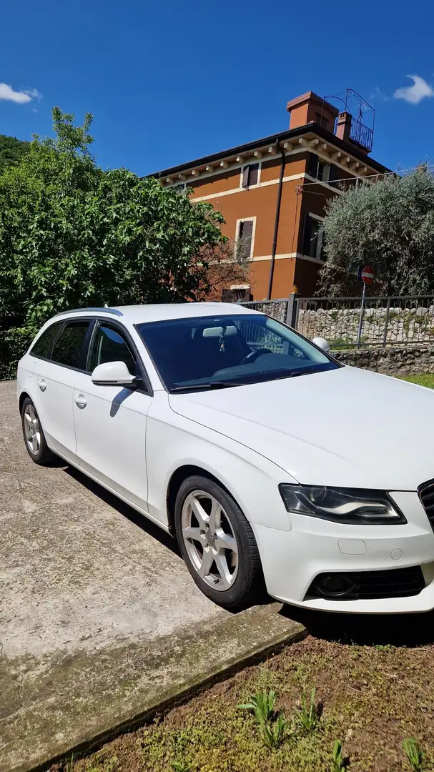 Audi A4 Avant 2.0 tdi Ambiente fap - 1