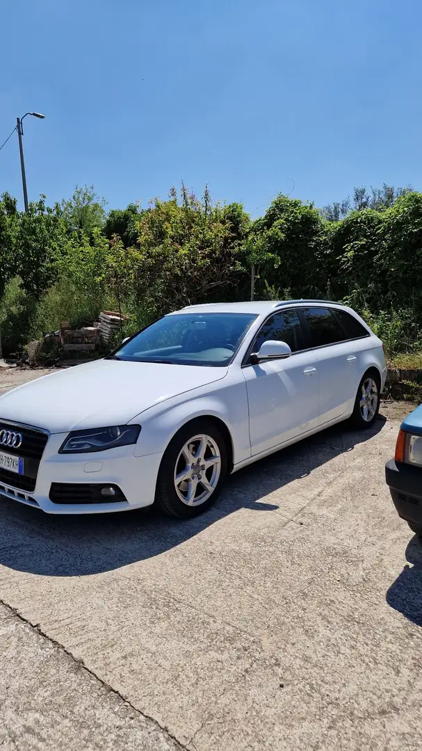 Audi A4 Avant 2.0 tdi Ambiente fap - 2