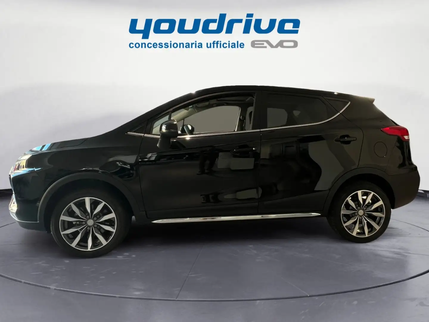 EVO EVO4 1.6 N1 AUTOCARRO 5 POSTI Nero - 2