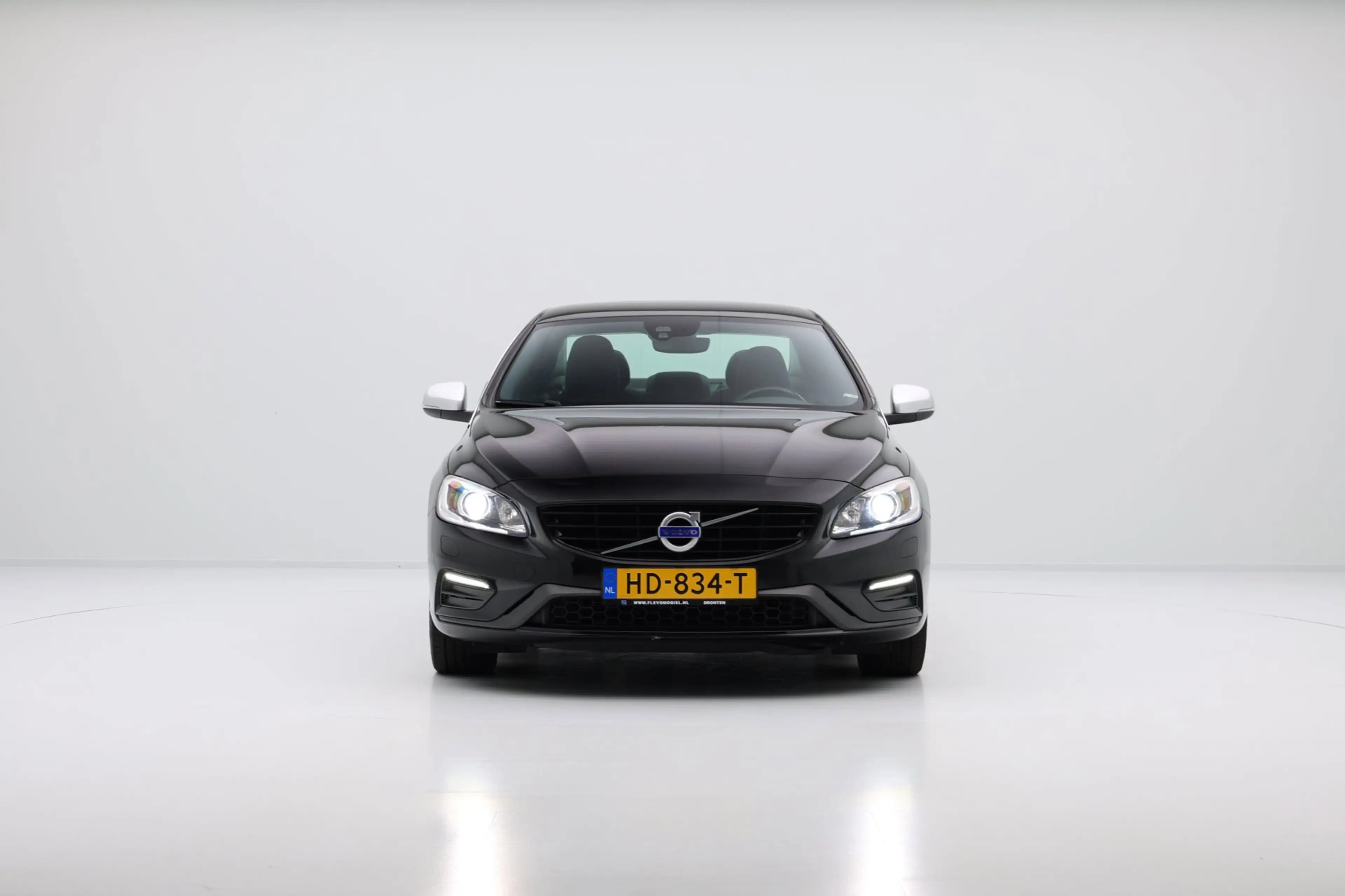 Volvo S60 2.0 D2 R-Design Business Navi|Leder-Alcantara|LMV — photo 7