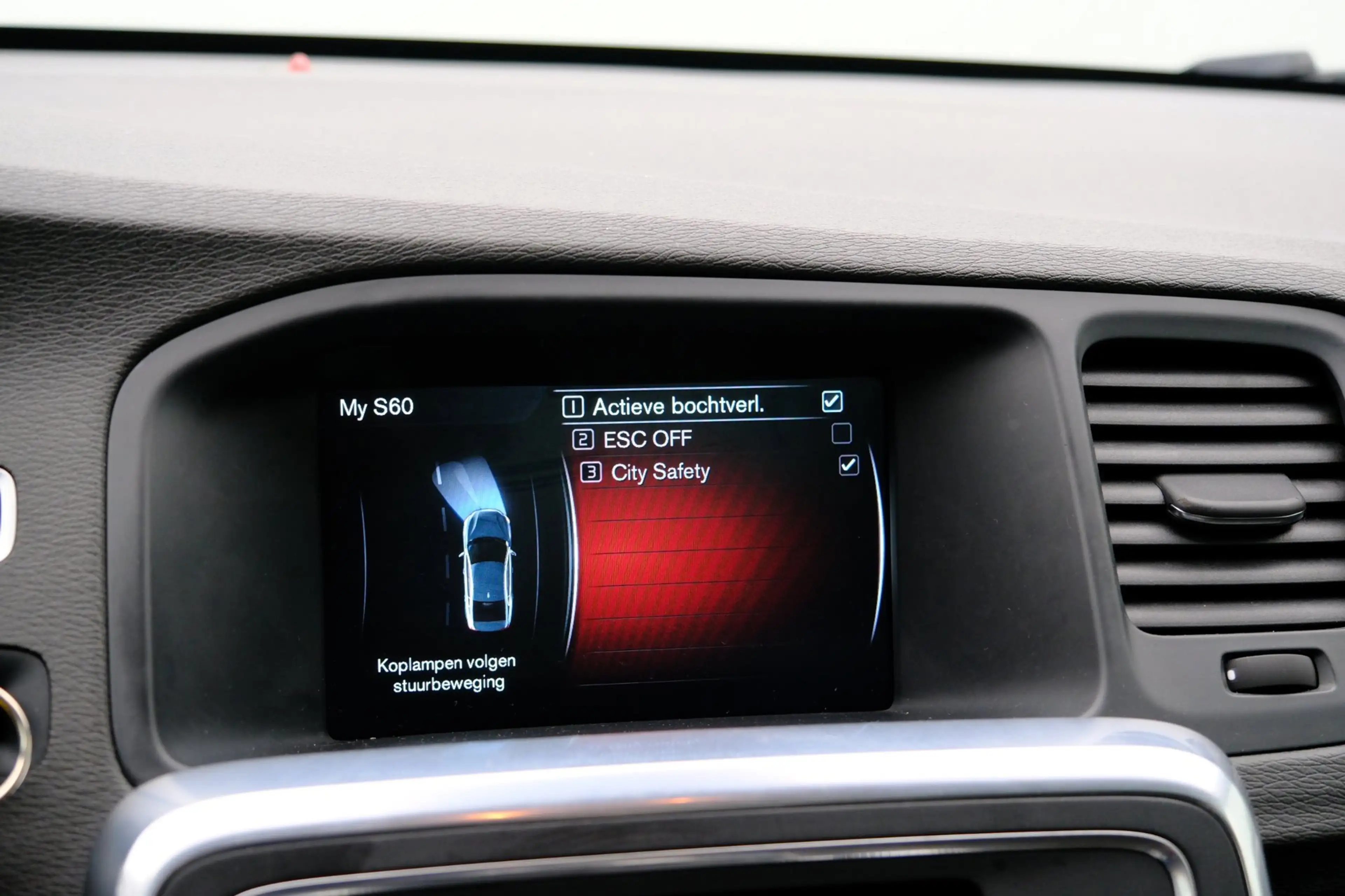Volvo S60 2.0 D2 R-Design Business Navi|Leder-Alcantara|LMV — photo 13