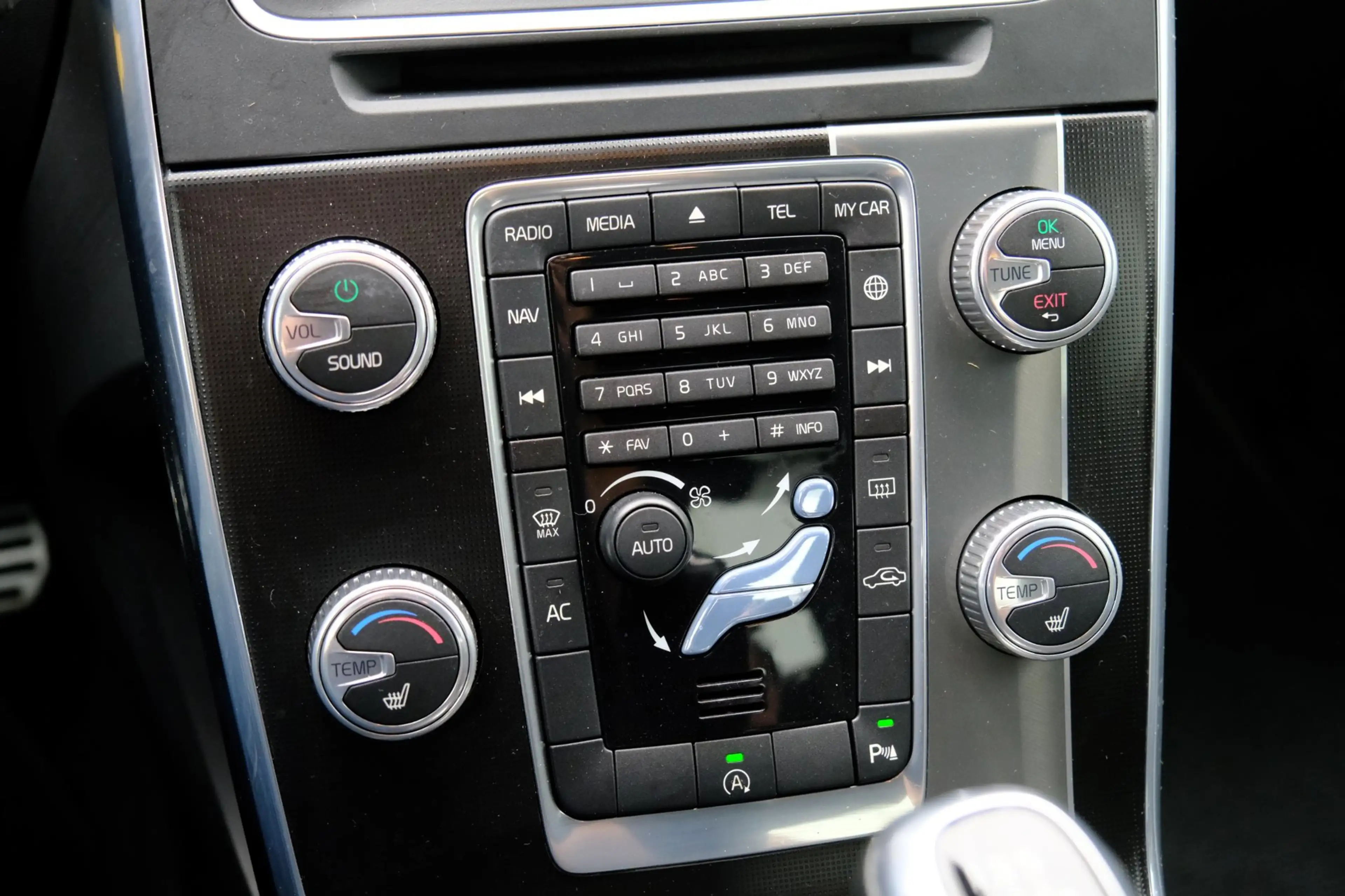 Volvo S60 2.0 D2 R-Design Business Navi|Leder-Alcantara|LMV — photo 11