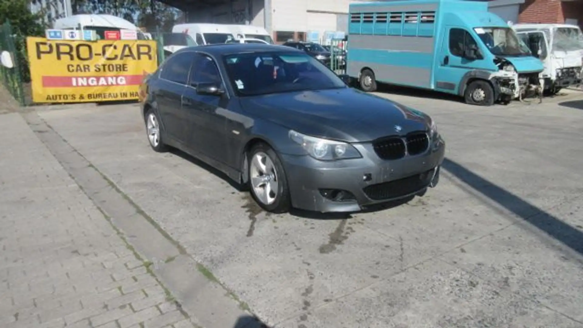 BMW 530 Grijs - 2