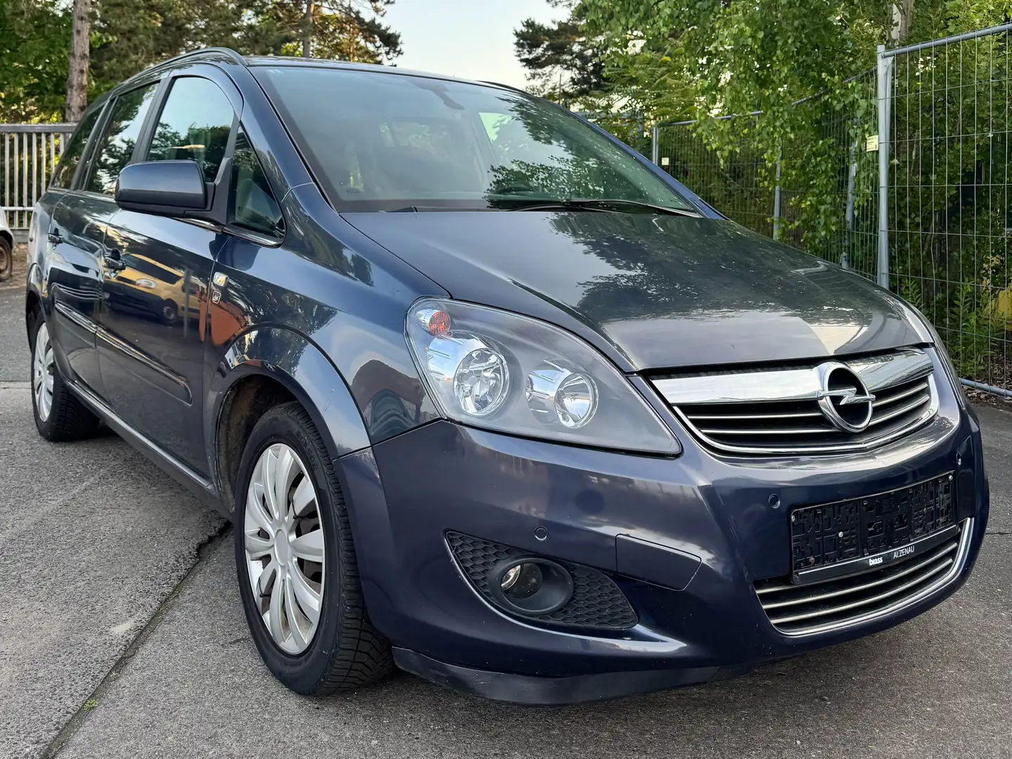 Opel Zafira Edition "111 Jahre" Blau - 1