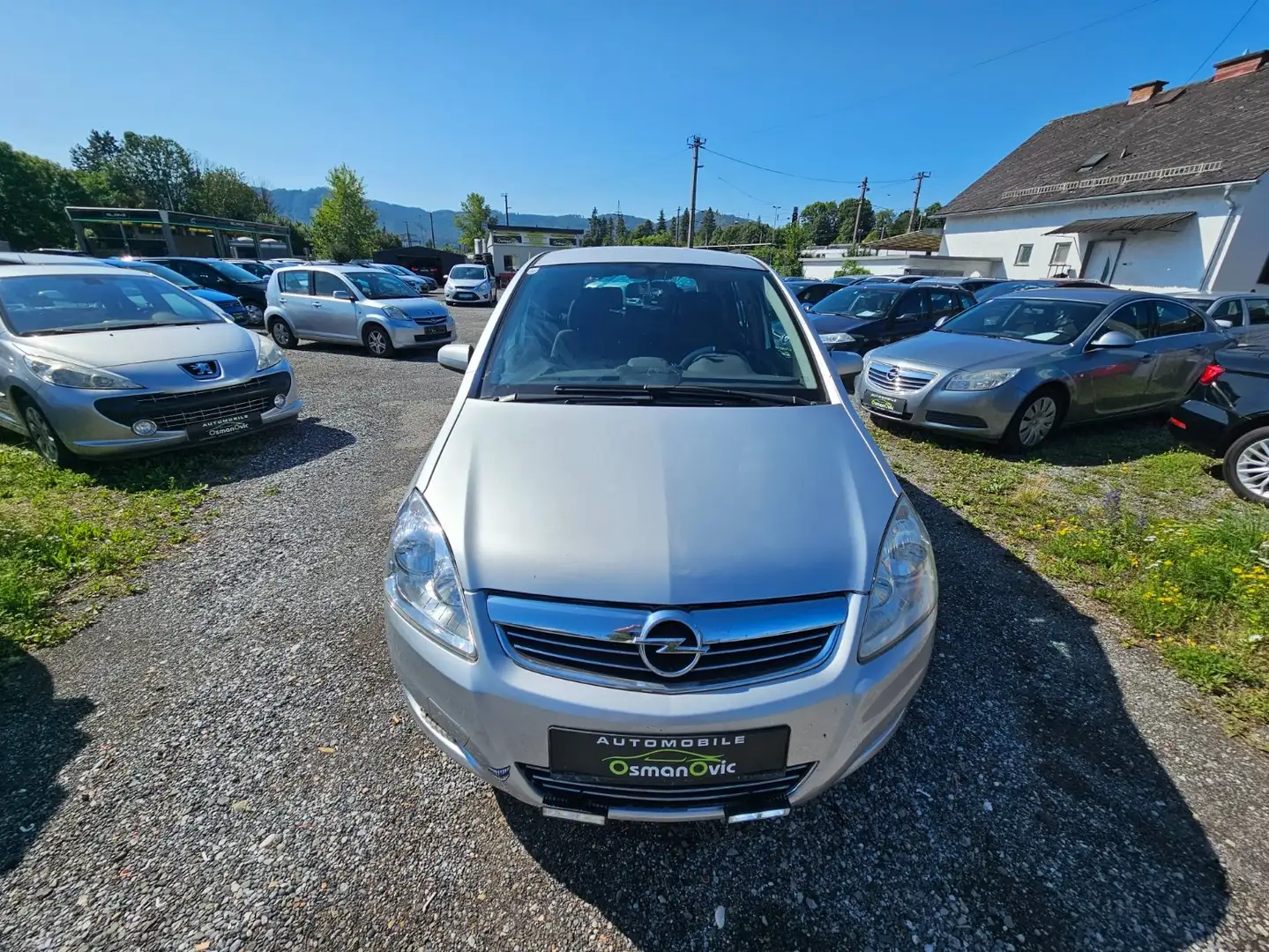 Opel Zafira 1,7 CDTI Cosmo DPF Grau - 2