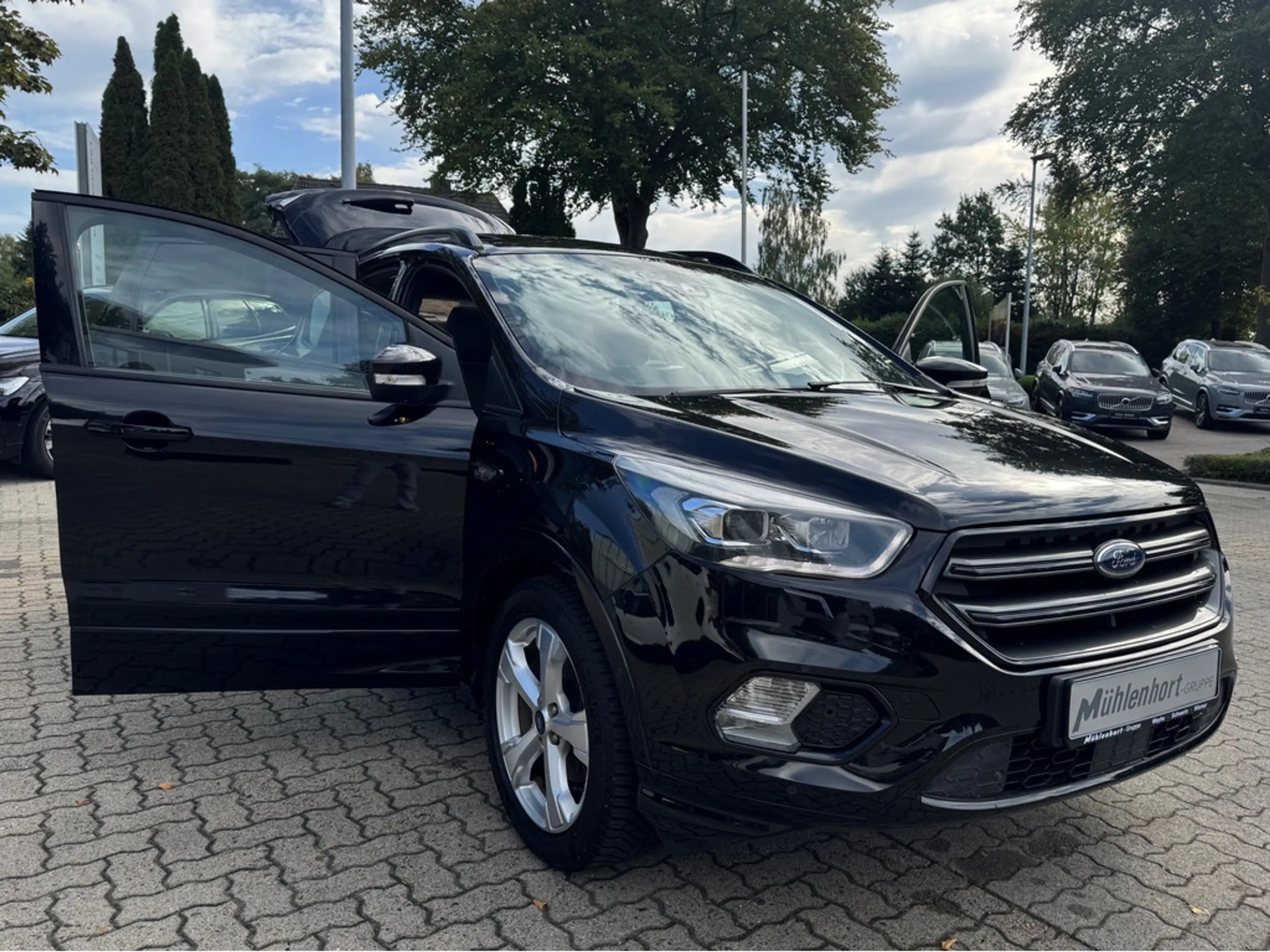 Ford Kuga 1.5 EcoBoost ST-Line 4x2 NAVI AHK PANO — photo 3