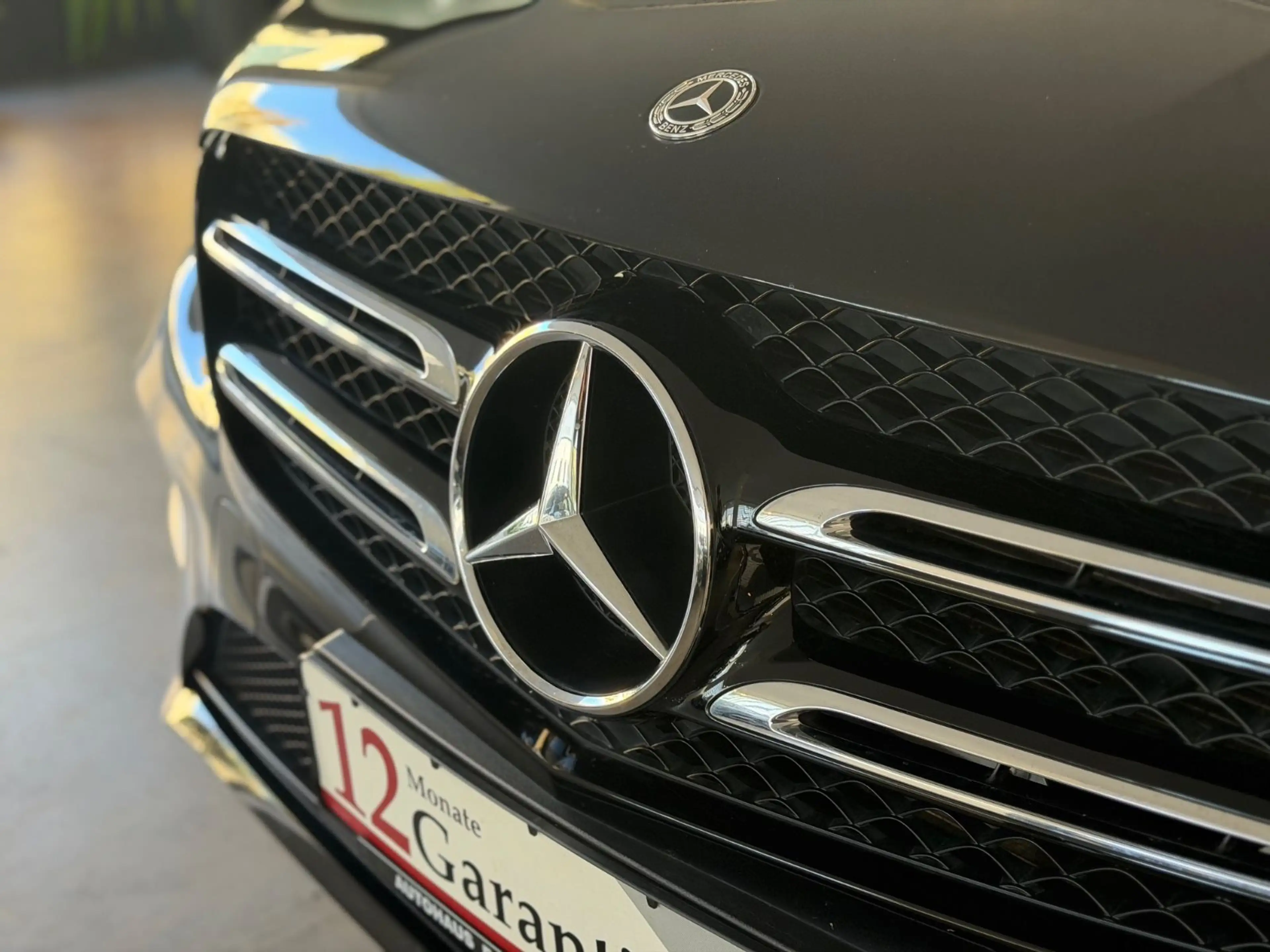 Mercedes-Benz GLC 250 d 4Matic AMG-Line 1.Hand LED AHK Night — photo 8