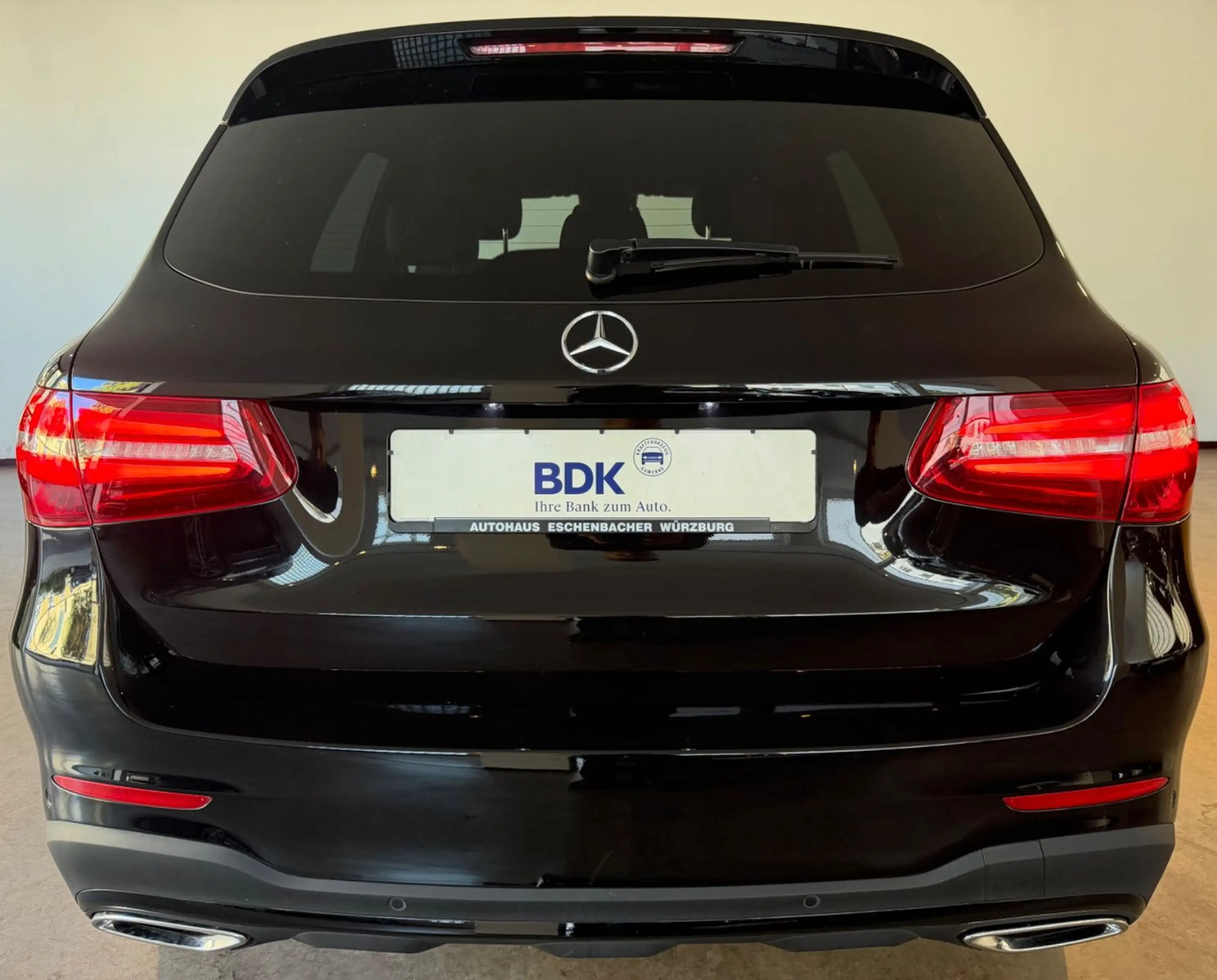 Mercedes-Benz GLC 250 d 4Matic AMG-Line 1.Hand LED AHK Night — photo 13