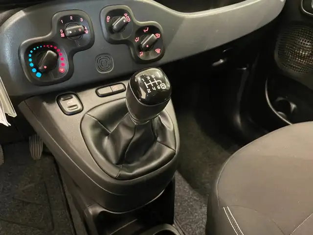 Fiat Panda view 8