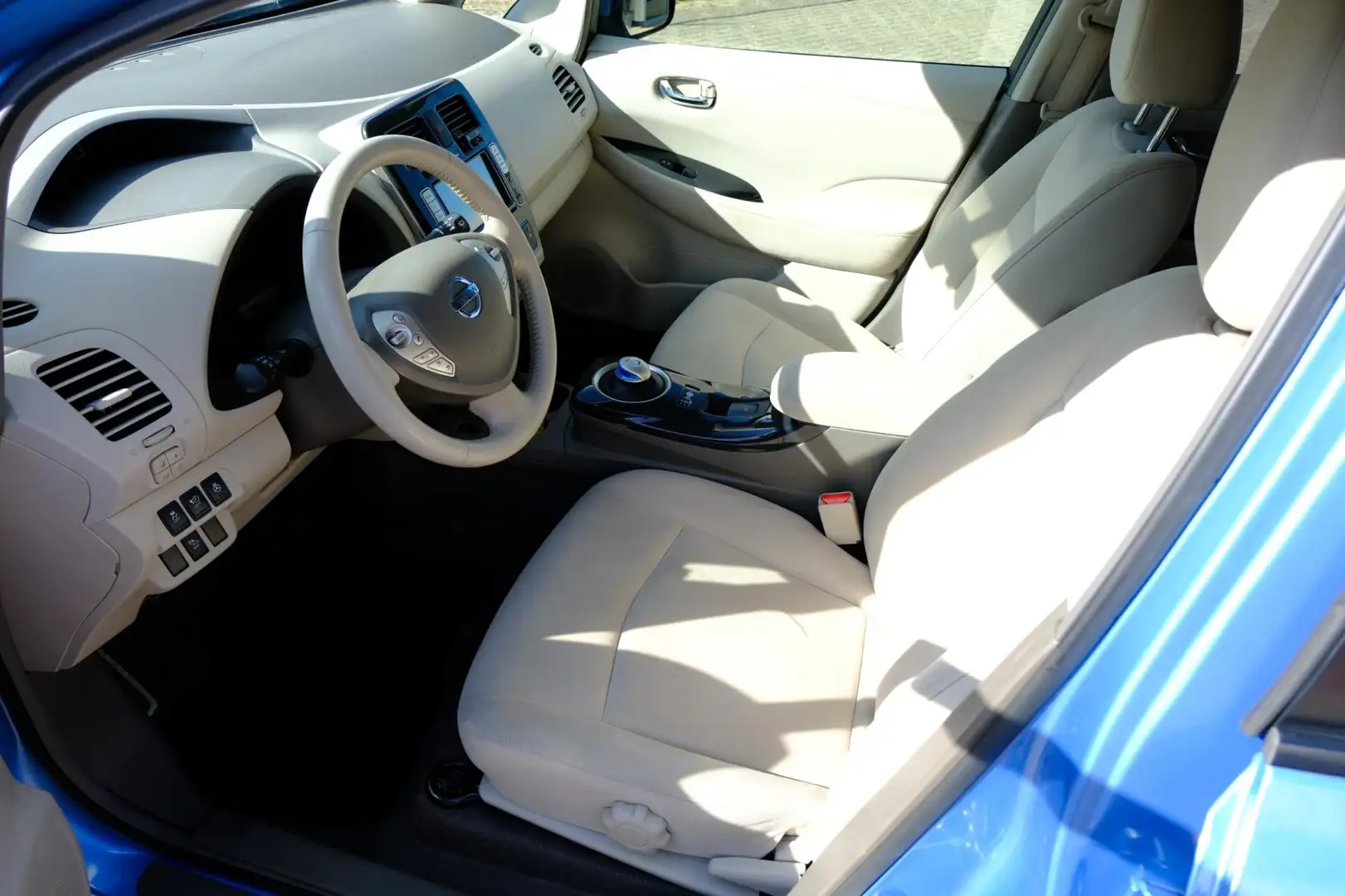 Nissan Leaf Base 24 kWh Aut. Navi|Clima|LMV|Cam Blauw - 2