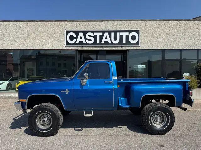 Chevrolet Silverado 5700 5.7 V8 Autocarro Asi 3pt Big Foot