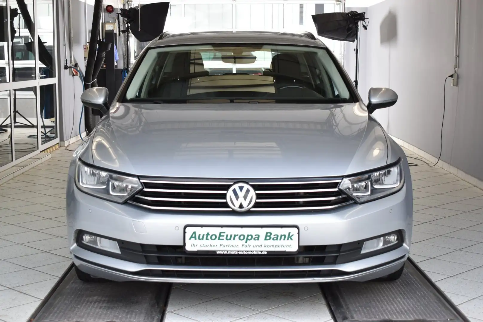Volkswagen Passat Variant 2.0TDI BMT DSG*ACC*PDC*SHZ*Navi Silber - 2