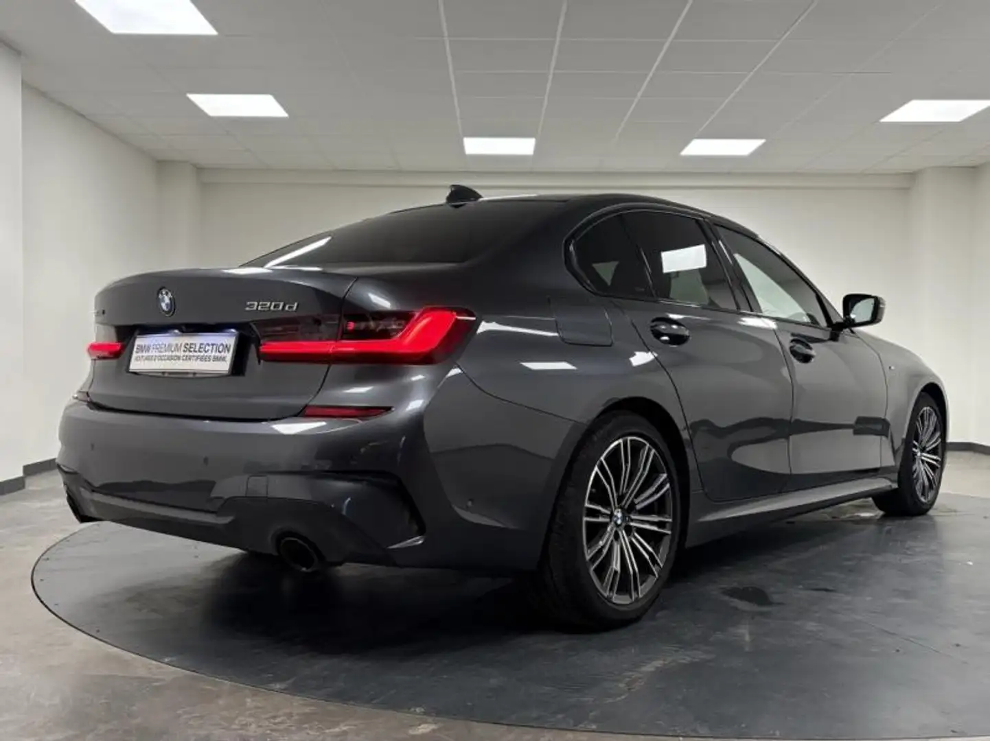 BMW 320 320dA MH xDrive 190ch M Sport Gris - 2
