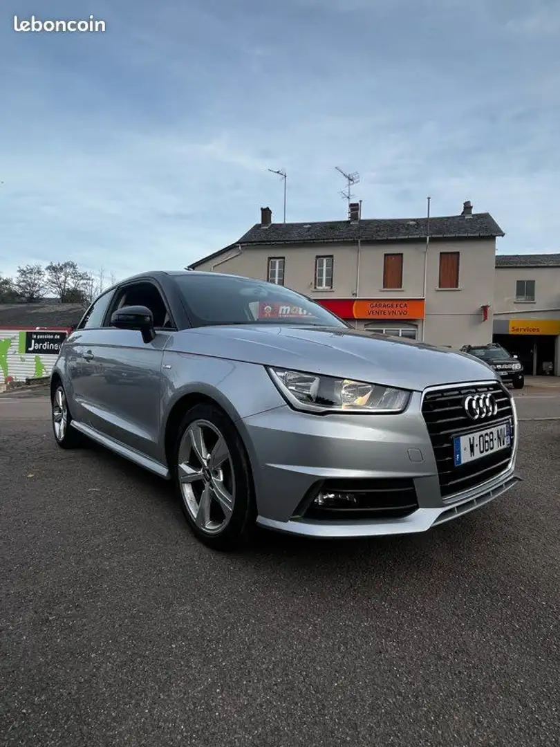 Audi A1 1.4 TDI 90 cv S LINE Gris - 1