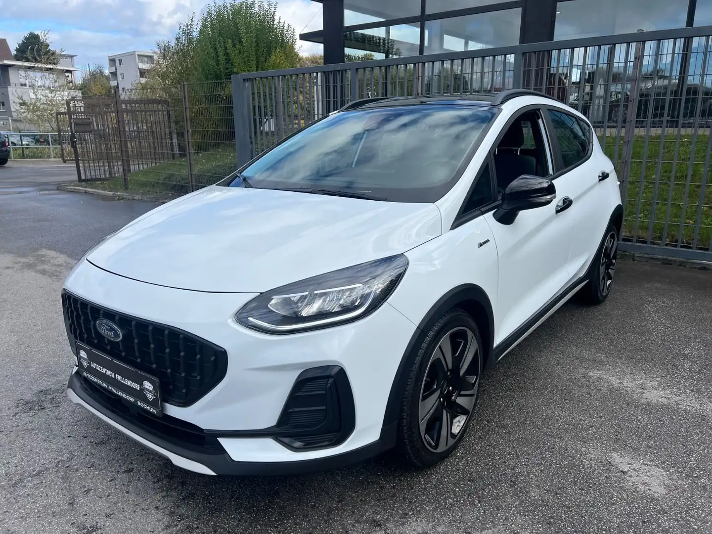 Ford Fiesta Active AUTOMATIK/LED/WINTERPAKET!!! Weiß - 1