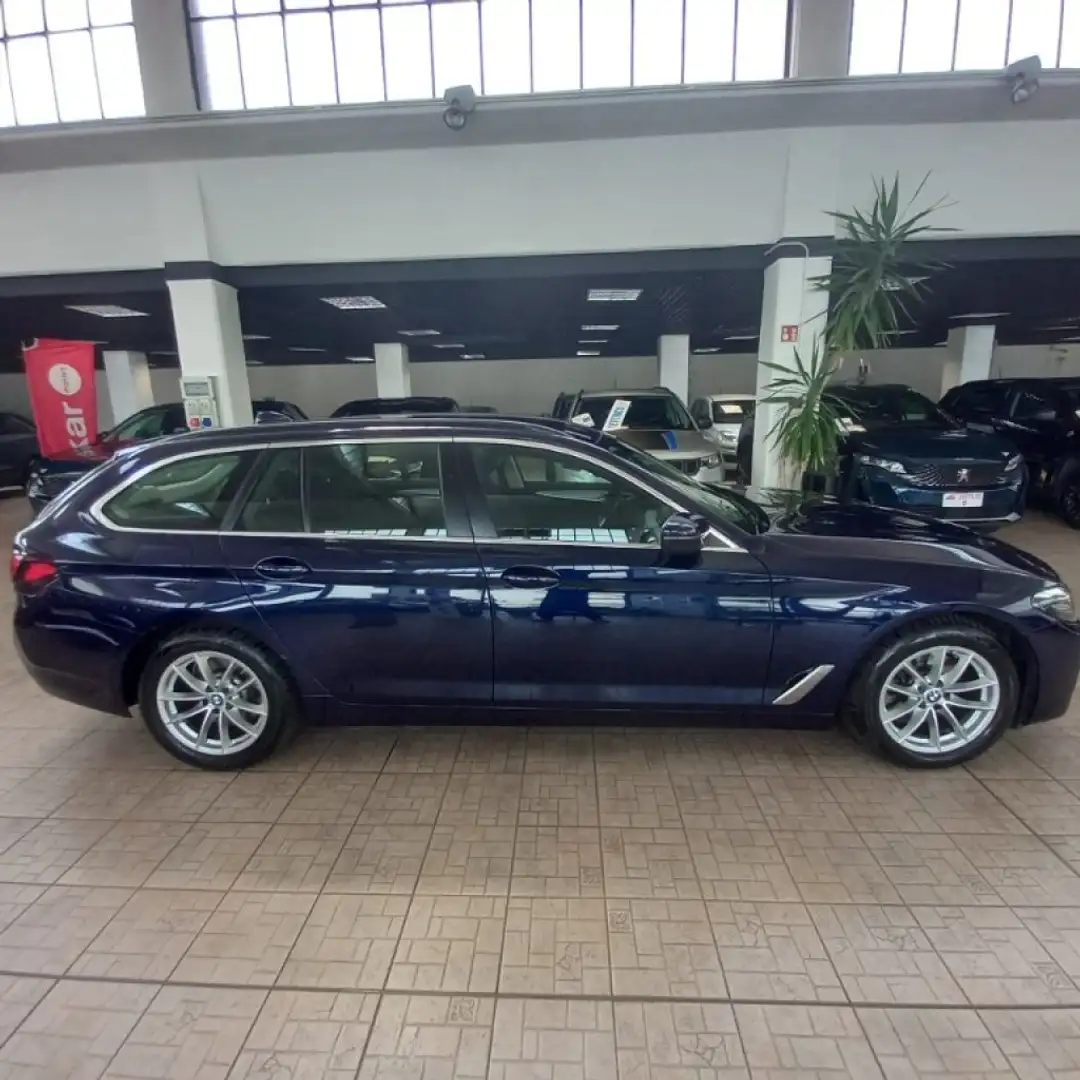 BMW 520 d 48V Touring Business Blu/Azzurro - 2