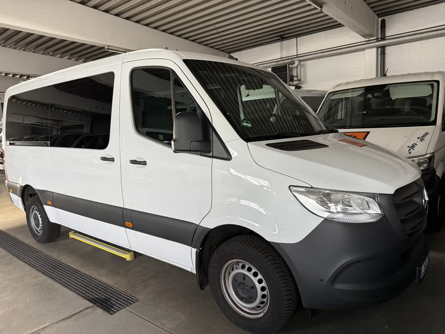 Mercedes-Benz Sprinter 311 CDI Tourer Weiß - 1