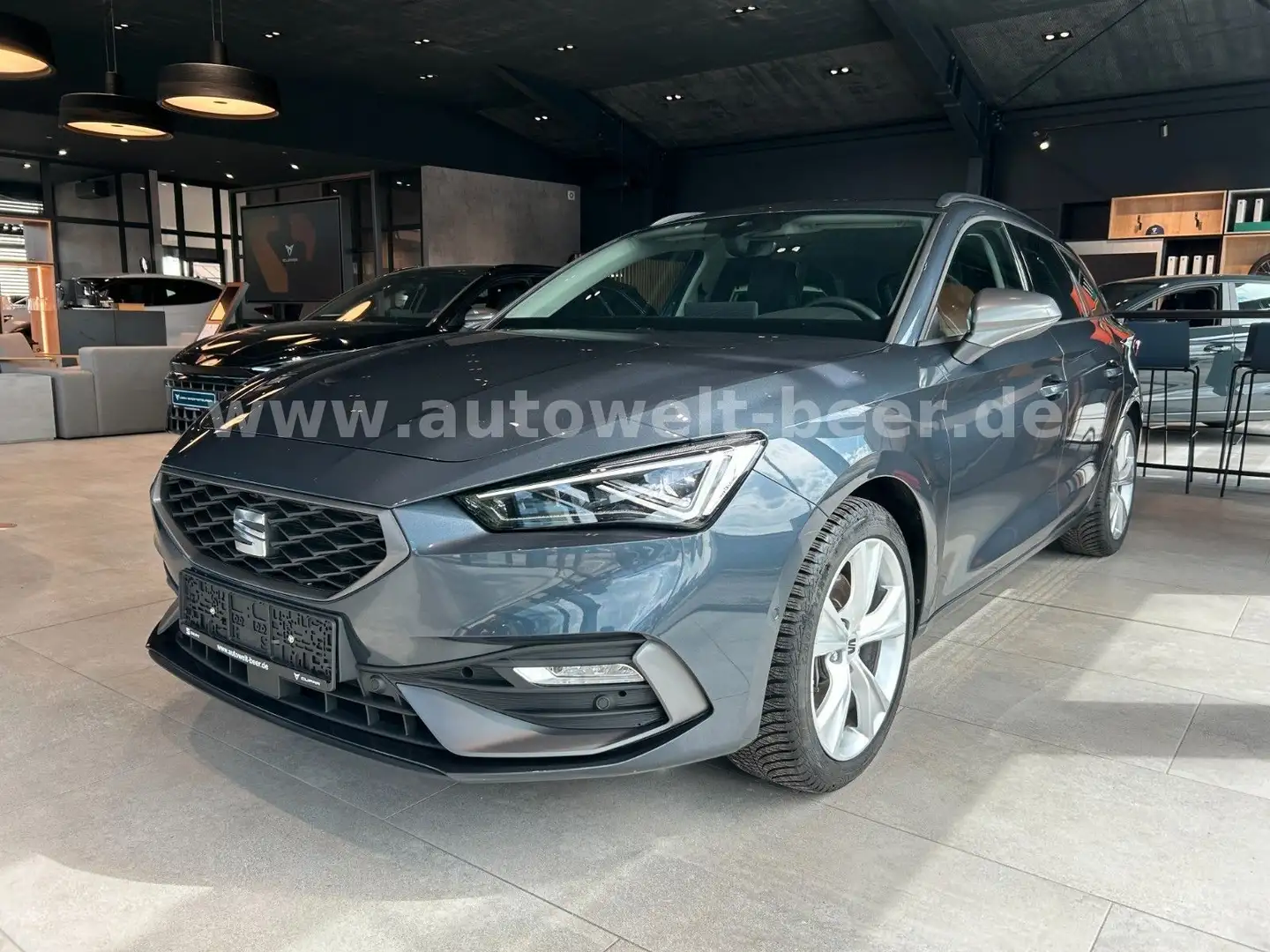 SEAT Leon SP FR 2.0 TDI 150PS DSG *CAM*NAV*FULL LINK* Gris - 1