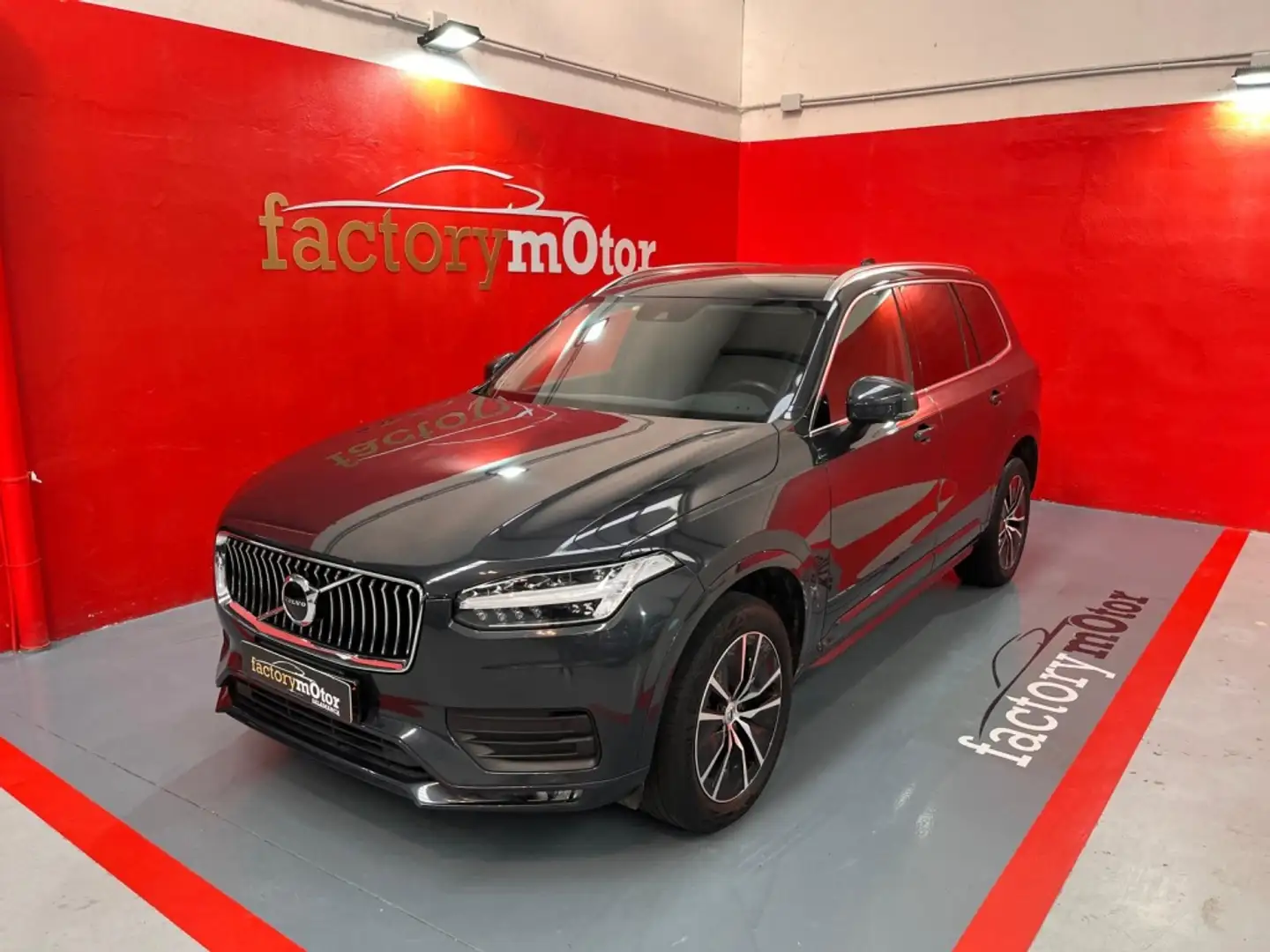 Volvo XC90 B5 Momentum Pro 7pl. AWD Aut. Negro - 1