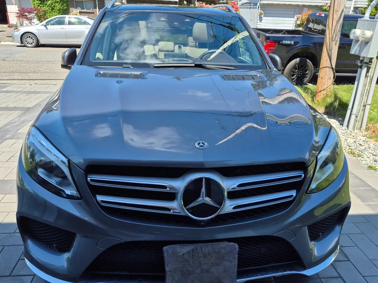 Mercedes-Benz GLE снимка Mercedes-Benz GLE