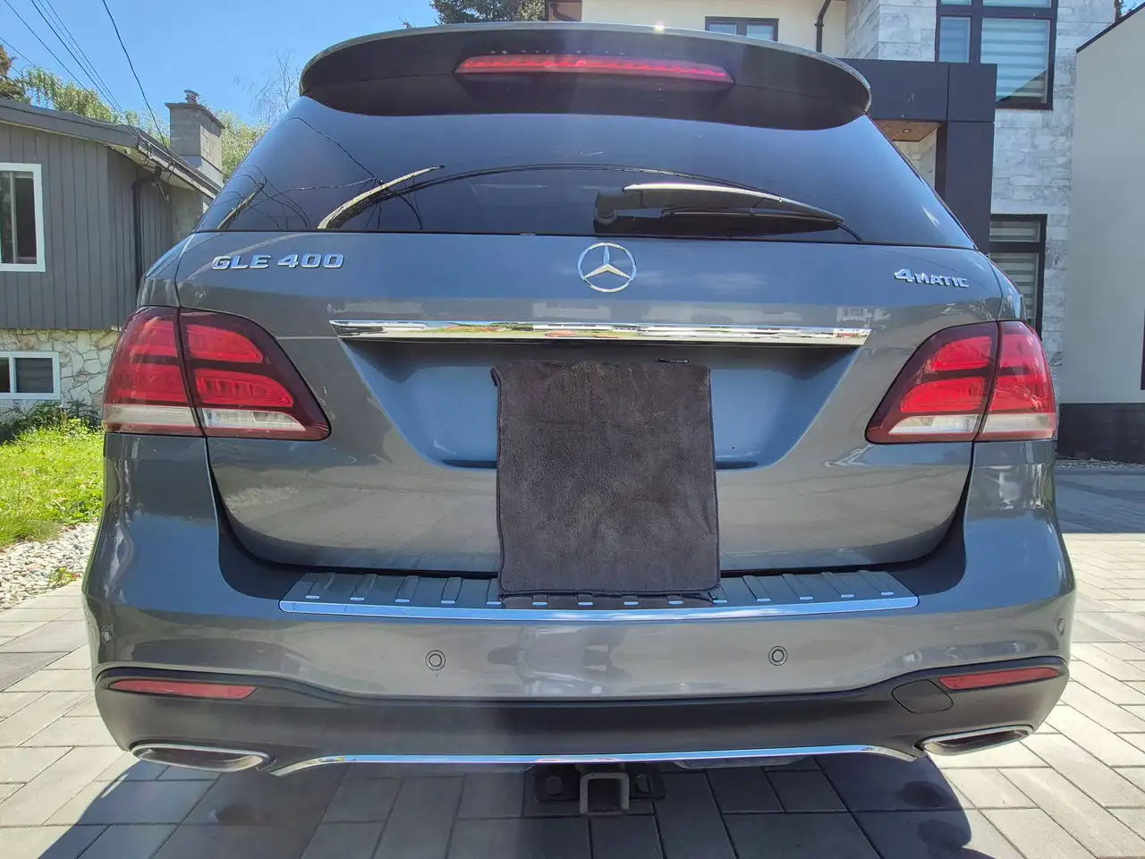 Mercedes-Benz GLE снимка Mercedes-Benz GLE