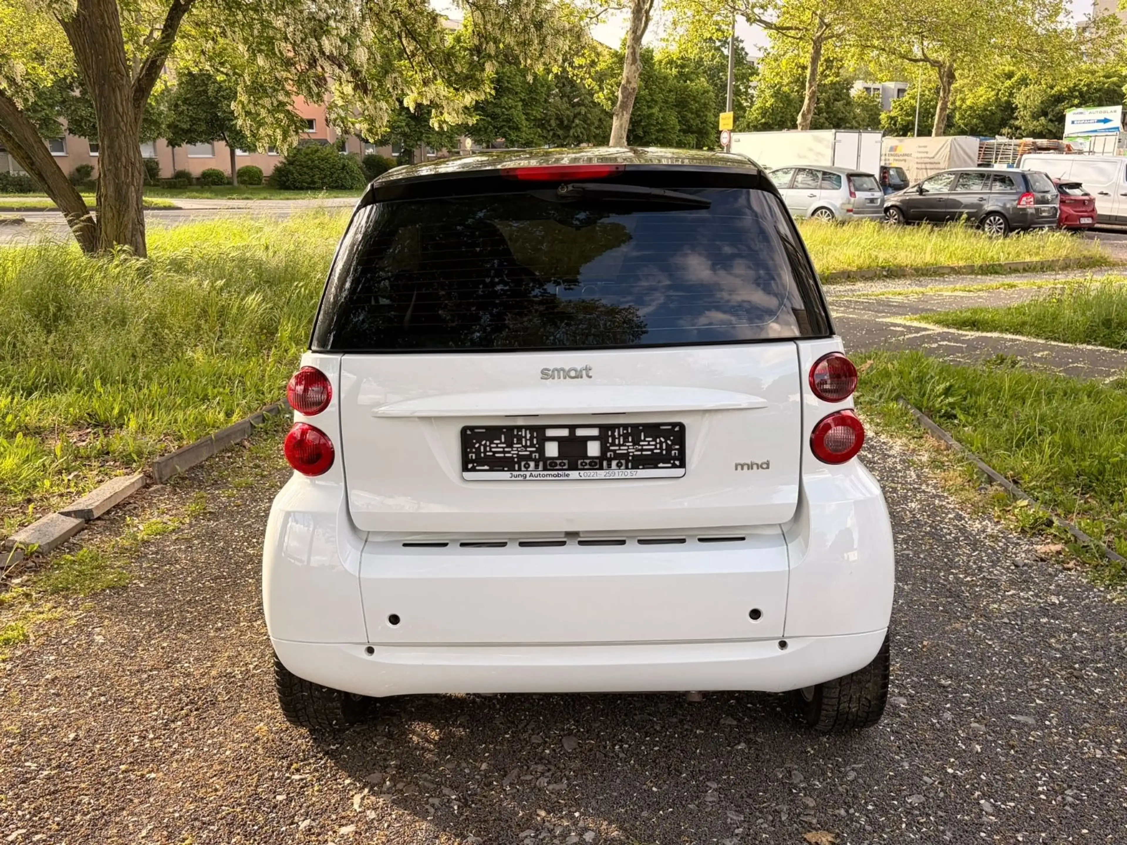 smart forTwo fortwo coupe Micro Hybrid Drive 52 kW — photo 9