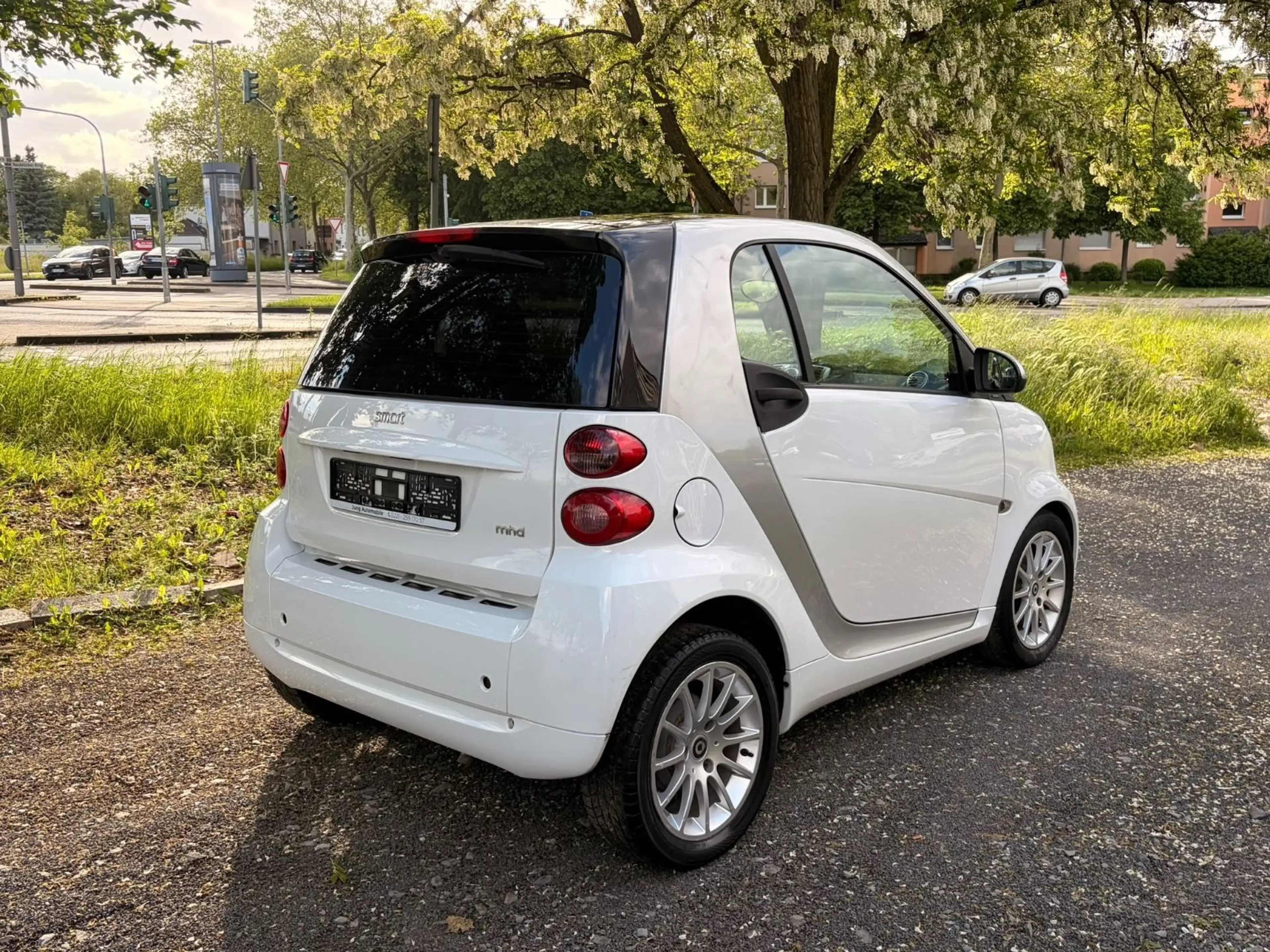 smart forTwo fortwo coupe Micro Hybrid Drive 52 kW — photo 7