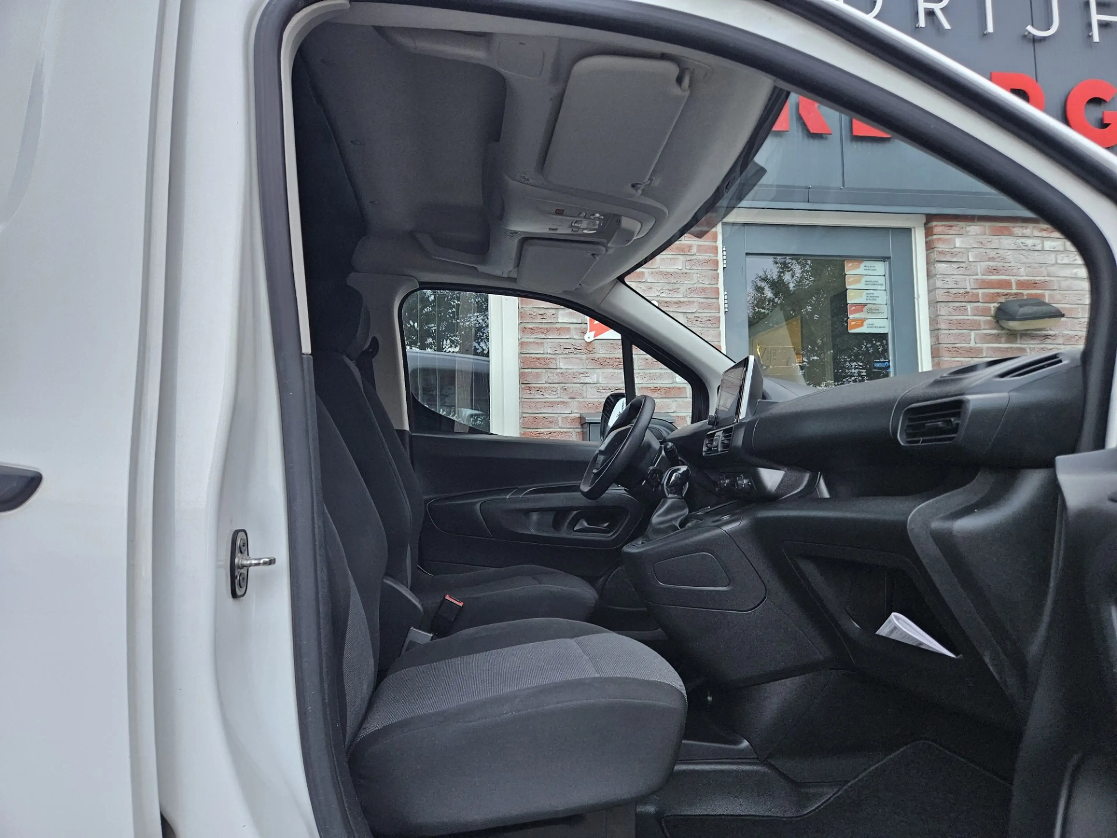 Peugeot Partner 1.5 BlueHDI Premium Airco! Cruise Control! Carplay — photo 21