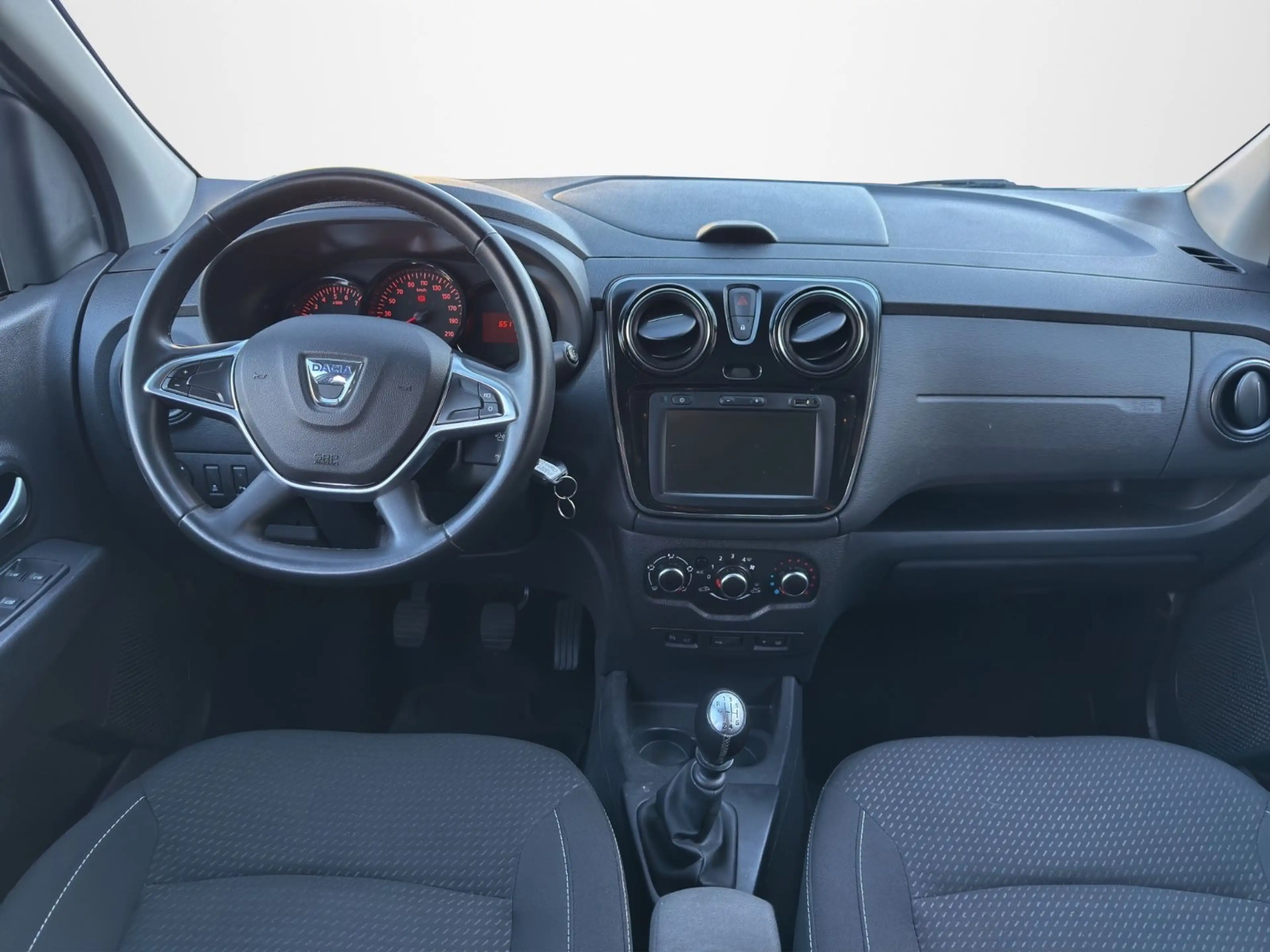 Dacia Lodgy Comfort — photo 15