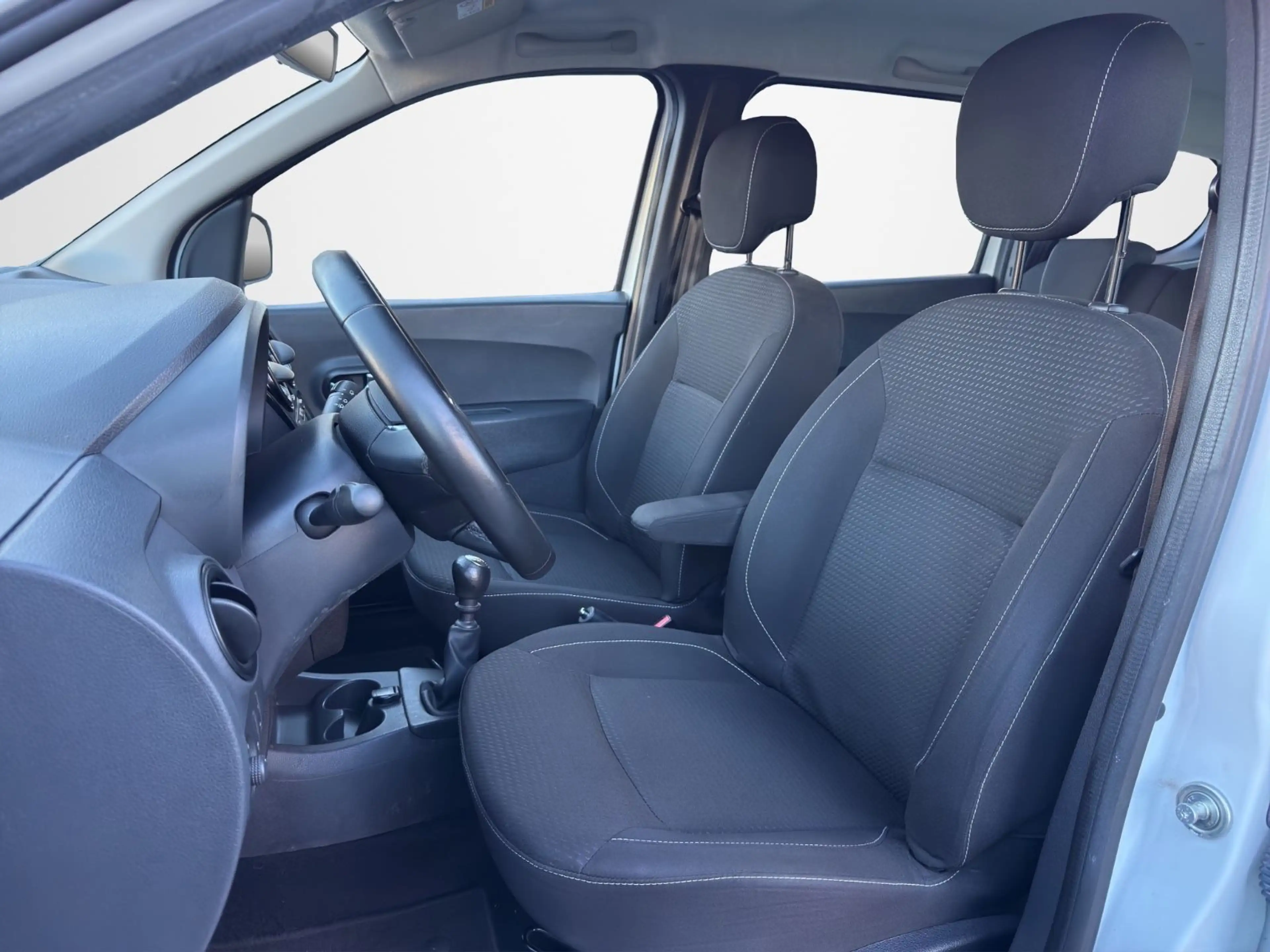 Dacia Lodgy Comfort — photo 10