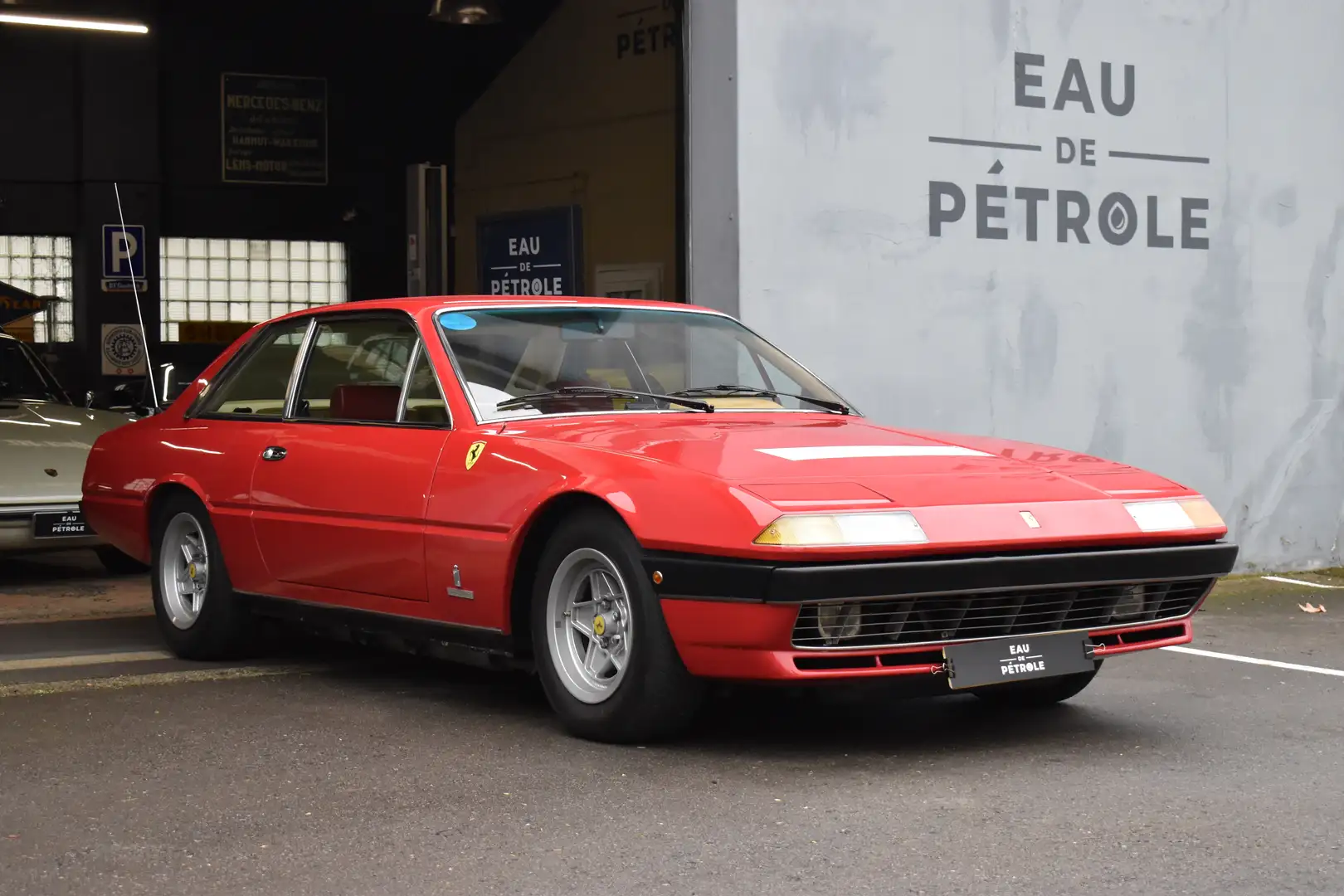 Ferrari 400 GT Rot - 2
