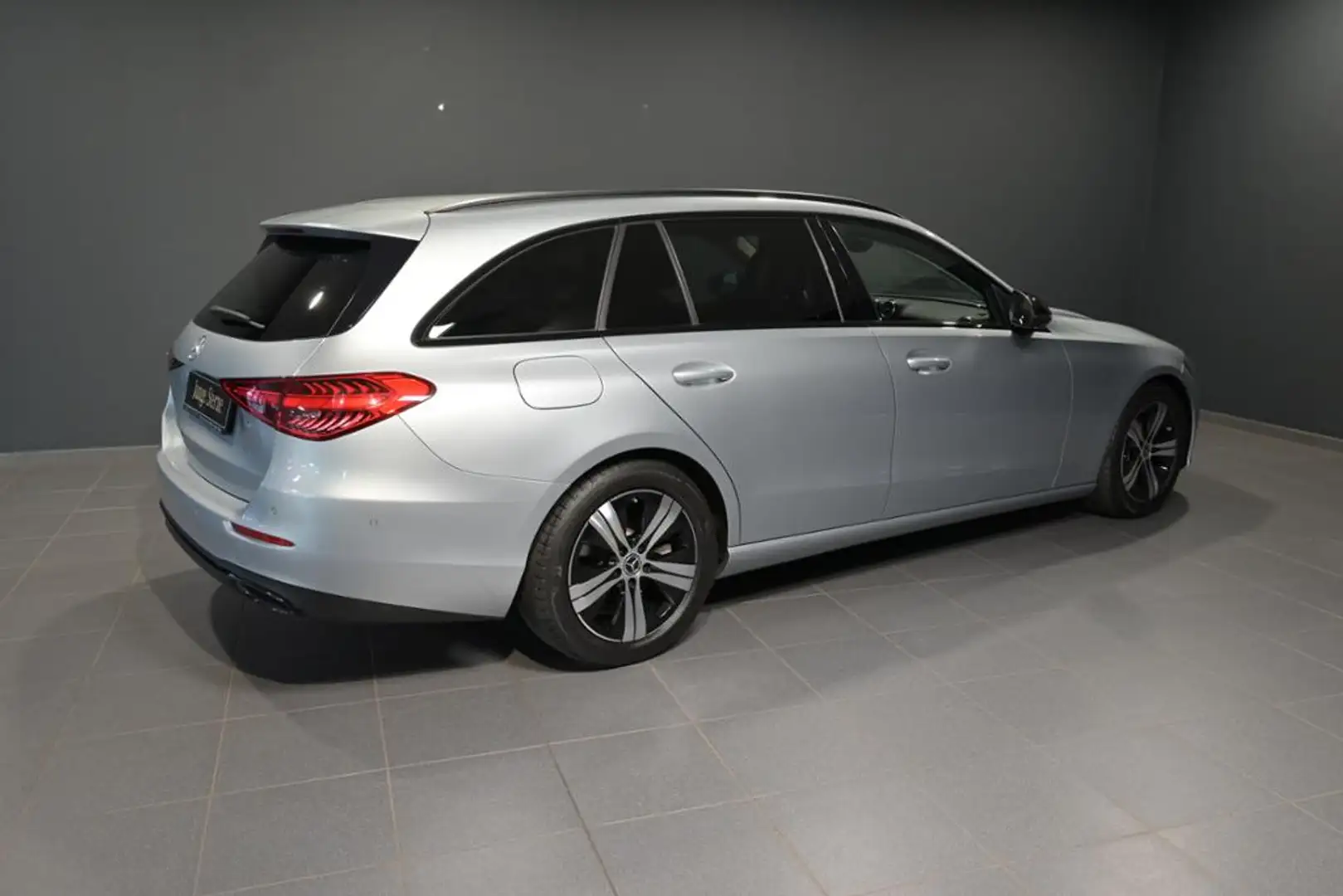 Mercedes-Benz C 200 d T AVANTGARDE/KAMERA/LED/DISTRO/AHK/SHZ Silber - 2