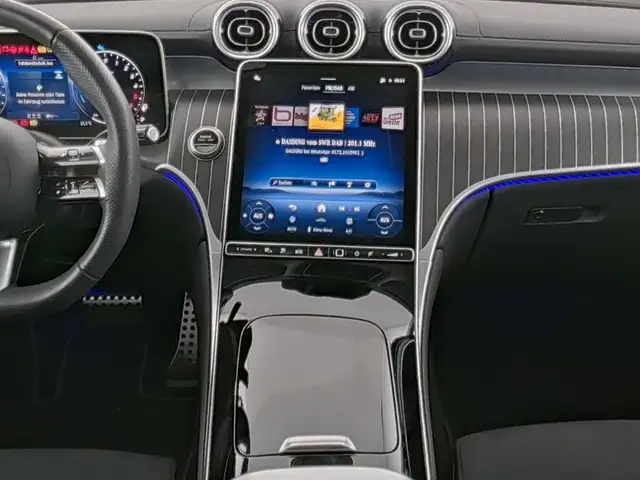 Mercedes-Benz GLC view 8