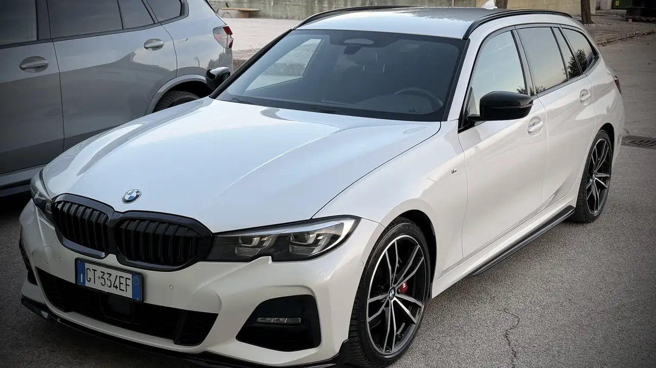 BMW 320