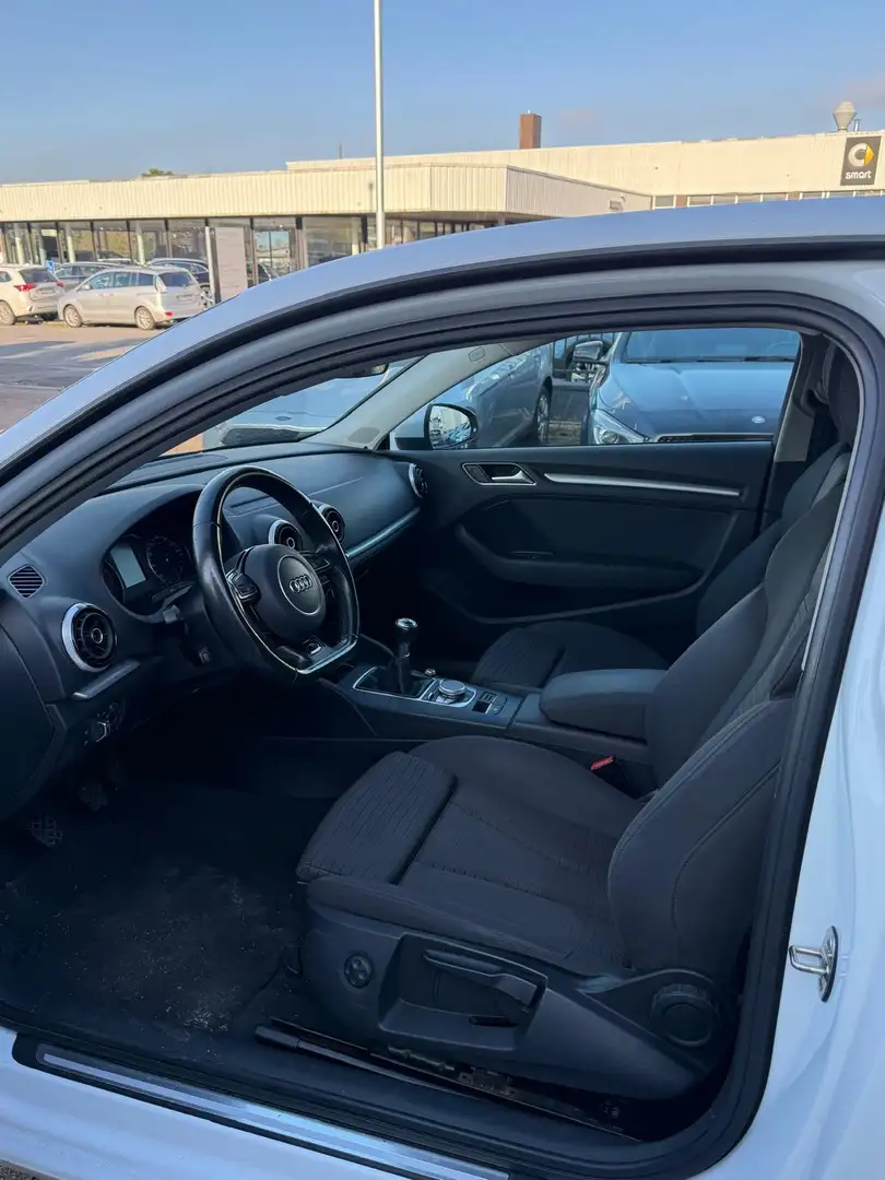 Audi A3 1.4 TFSI ambition NAVI + Neu TÜV Blanc - 2