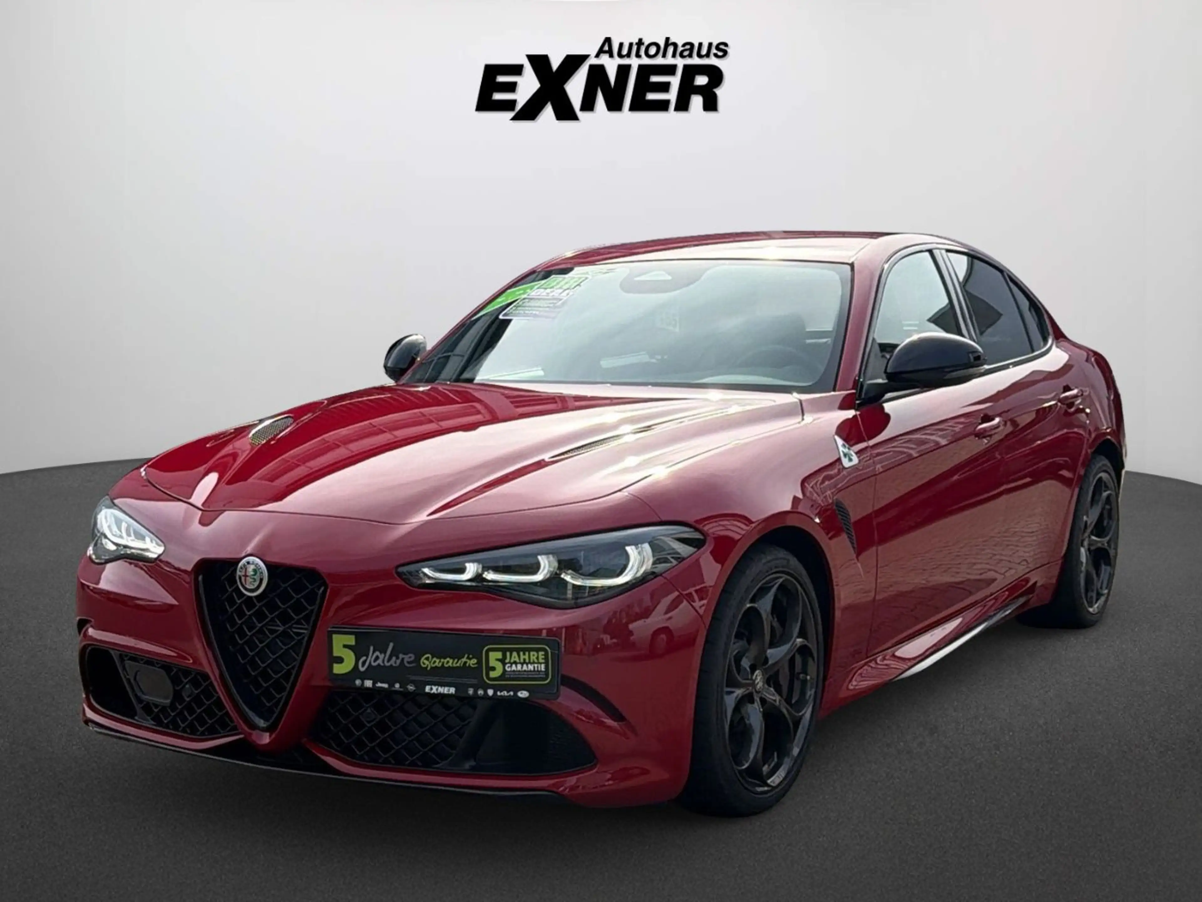 Alfa Romeo Giulia 2.9 V6 Bi-Turbo QUADRIFOGLIO ACC+LED+Navi — photo 2