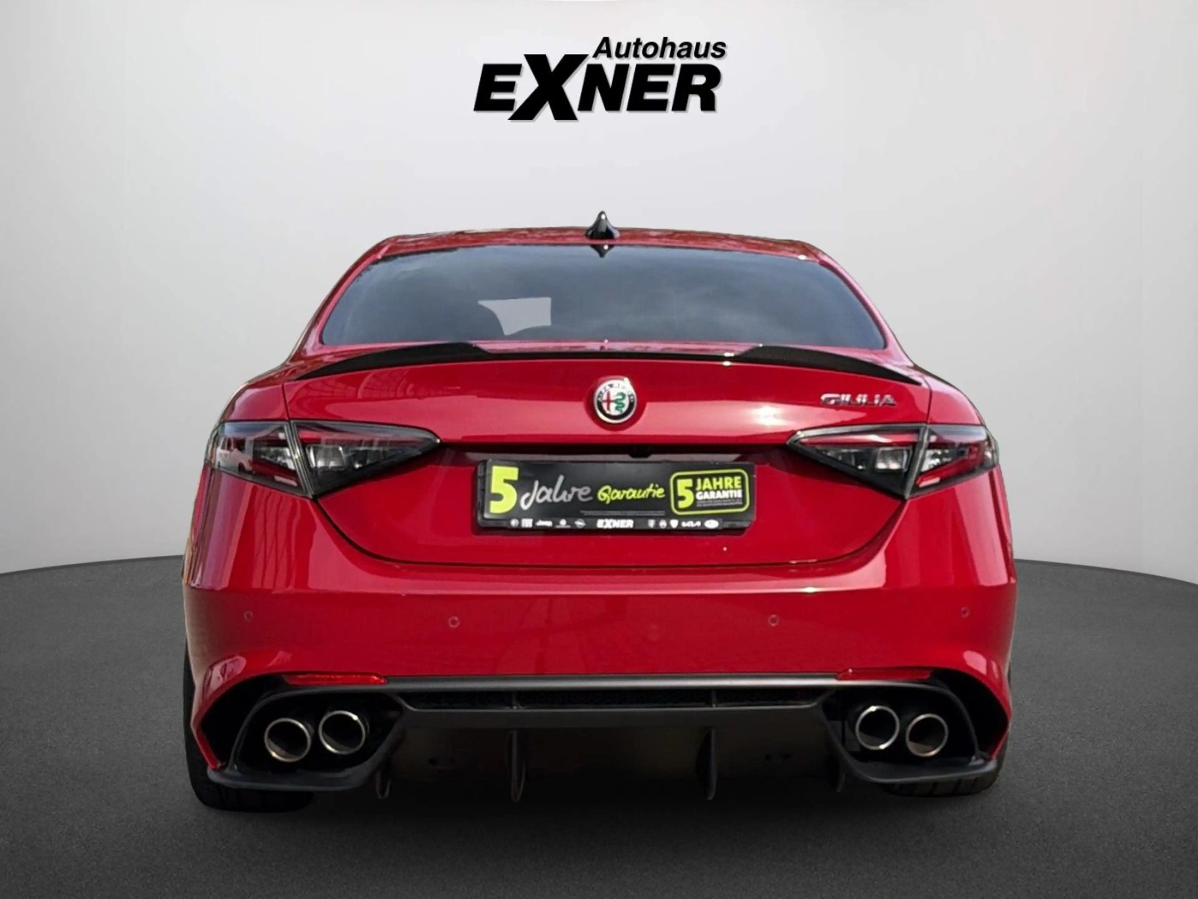 Alfa Romeo Giulia 2.9 V6 Bi-Turbo QUADRIFOGLIO ACC+LED+Navi — photo 8