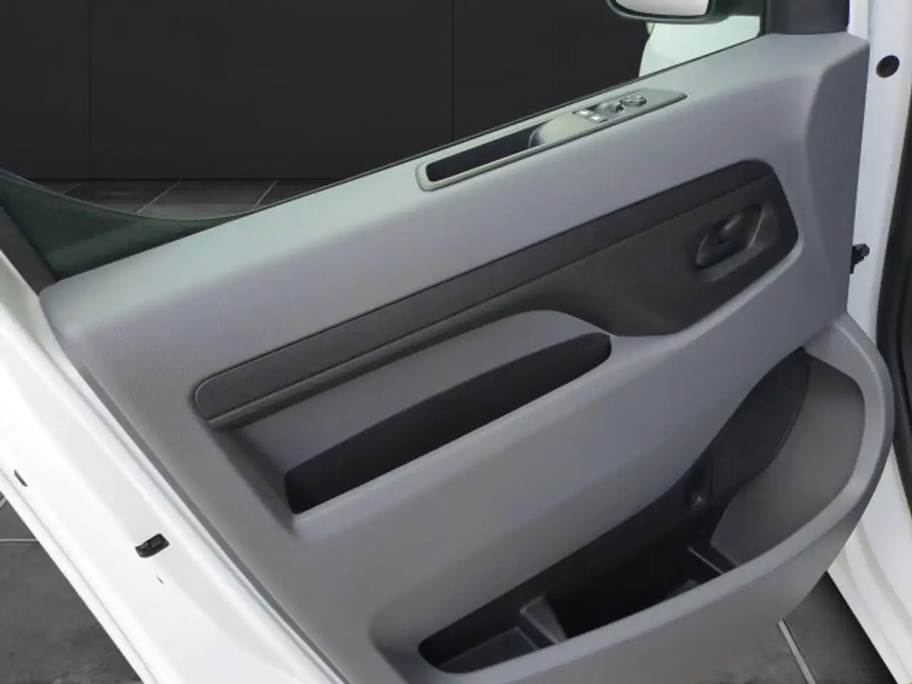 Opel Zafira Life Vivaro Kombi 2.0 D L 6-Sitzer Klima AHK, миниатюра 8